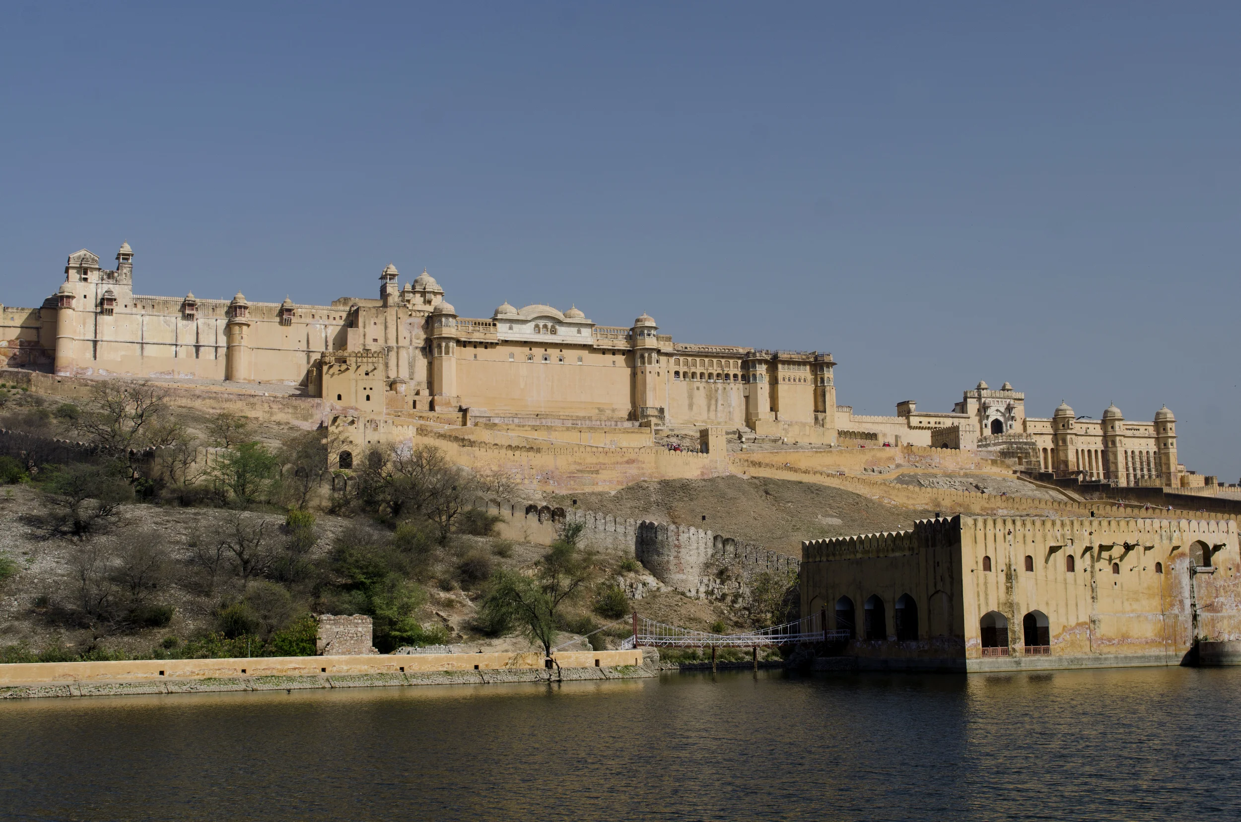 First glimpse of the Amber Palace