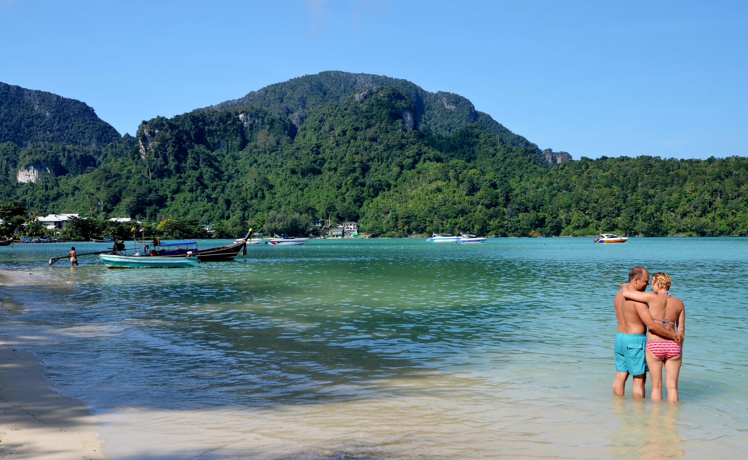 Different view of that same beach