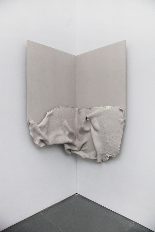 ethvnknt:

ethvnknt for fashion - IG: ethvnkent
Shop at TWO4PREME - Free Shipping worldwide with code ‘T4P-FS’