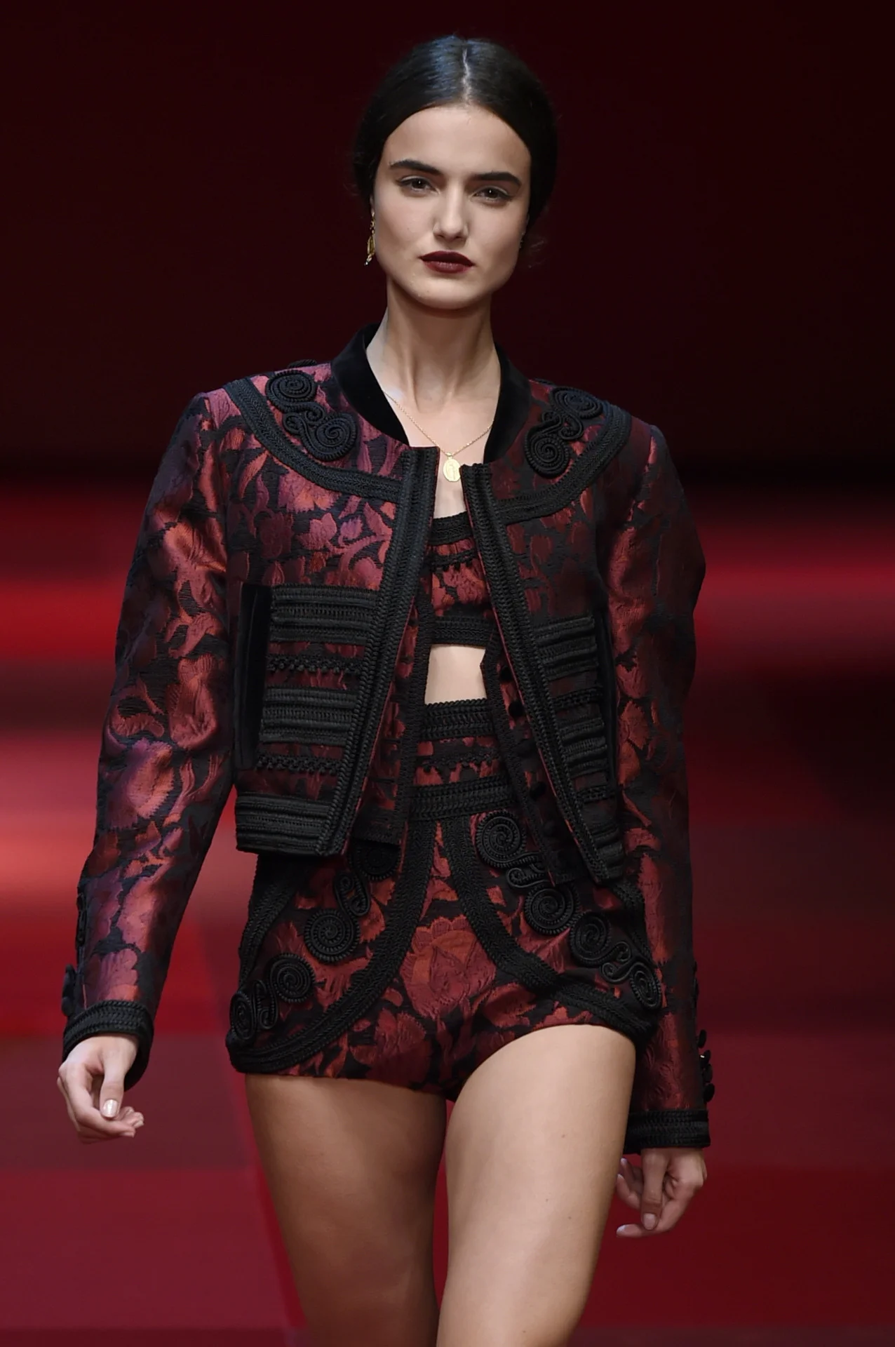vogue-i-s-my-religion:
wgsn:
Dressed to kill , the Spanish bullfights inspired @dolcegabbana’s sultry and powerful #SS15 collection . #MFW
Vogue-i-s-my-religion.tumblr.com