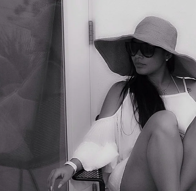 misslondonlauren:

&ldquo;How can something so gangsta be so pretty in pictures?&rdquo;