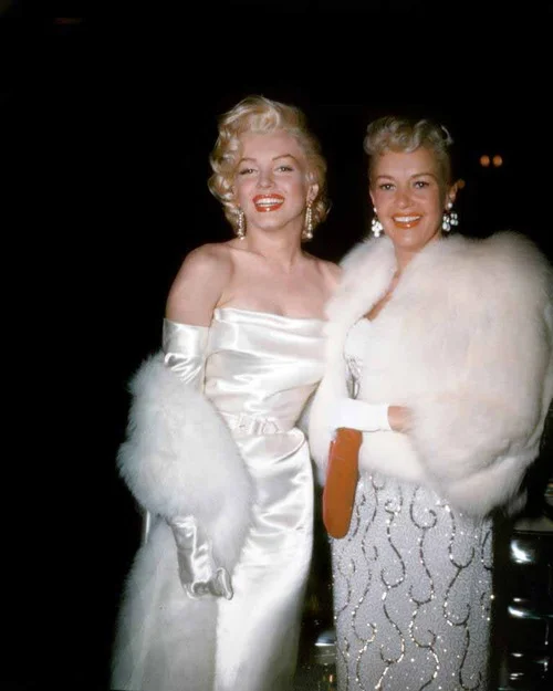 thediaryofmarilynmonroe:
“Success came to me in a rush. It surprised my employers much more than it did me. Even when I had played only bit parts in a few films, all the movie magazines and newspapers started printing my picture and giving me writ…