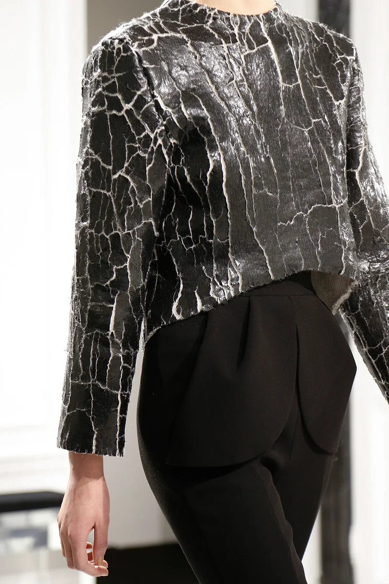 goldsvpreme:
maisonobscurite:
leauxnoir:
BALENCIAGA f/w 2013
Follow Overdeauxis/Maison Obscurite, the new blog after been deleted!
follow goldsvpreme for fashion