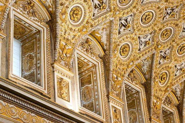 hayisformccarthyhorses:
Palazzo del Quirinale, Rome, Italy, 1583, by Carlo Maderno and Domenico Fontana. Later expanded by Lorenzo Bernini and Ferdinando Fuga, 1700.