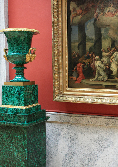 mumbols:

Saint Petersbourg