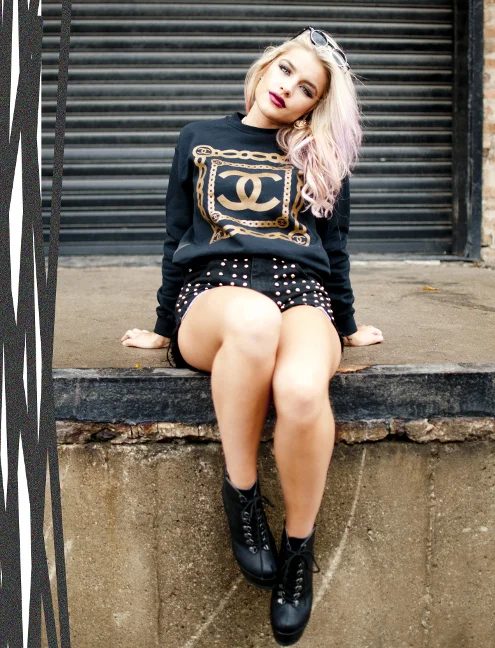 itsfuxinboomboom:

them legs