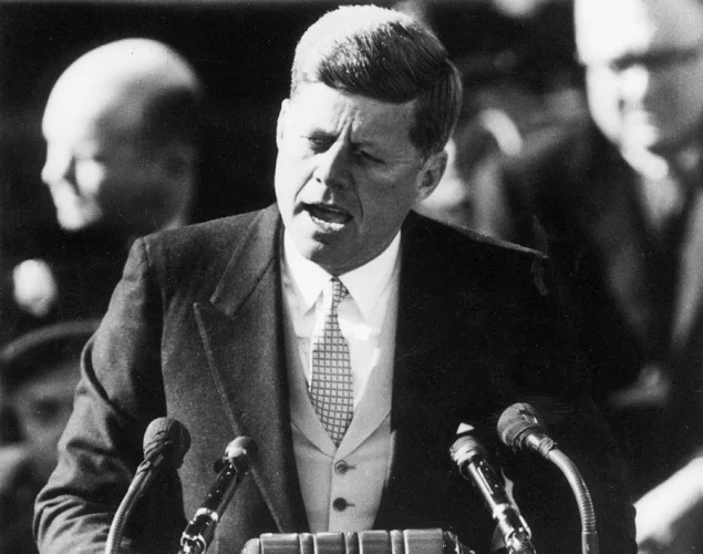 ihearthekennedys:
“And so, my fellow Americans: ask not what your country can do for you—ask what you can do for your country.”
It’s been fifty-two years since John Fitzgerald Kennedy became the 35th President of the United States and delivered tho…