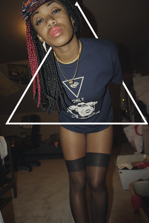 steezinonyouhoes:

Dope Evolution’s “Eye Only Shoot Dope Evolution” tee
Cop yours HERE !