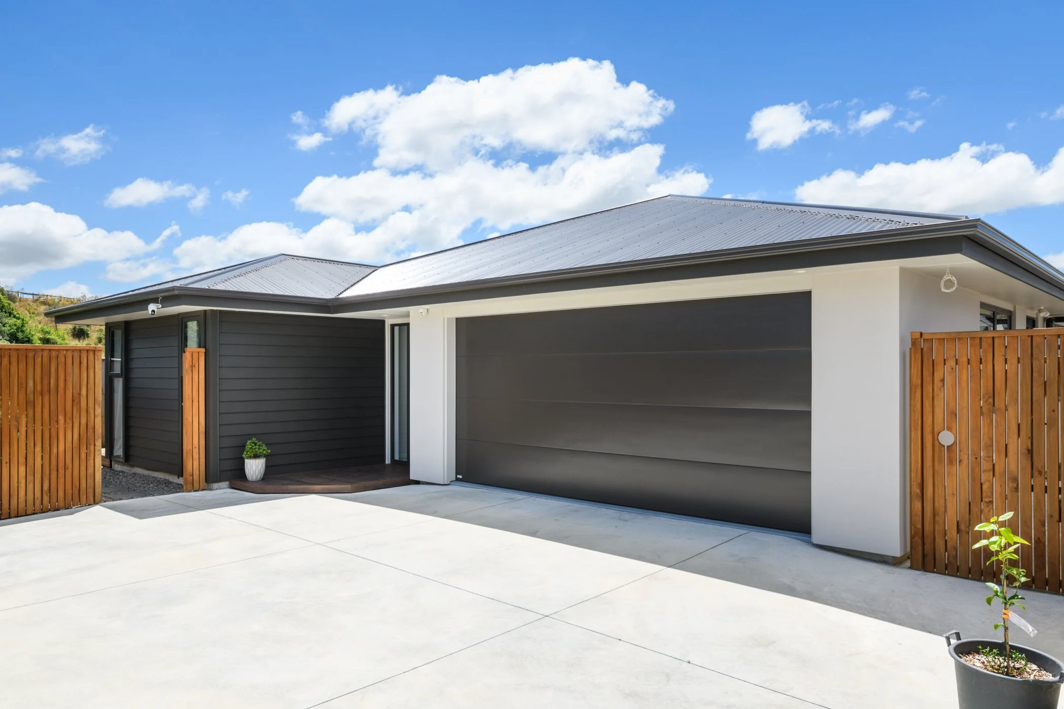 51 Freedom Drive Front-3.jpg