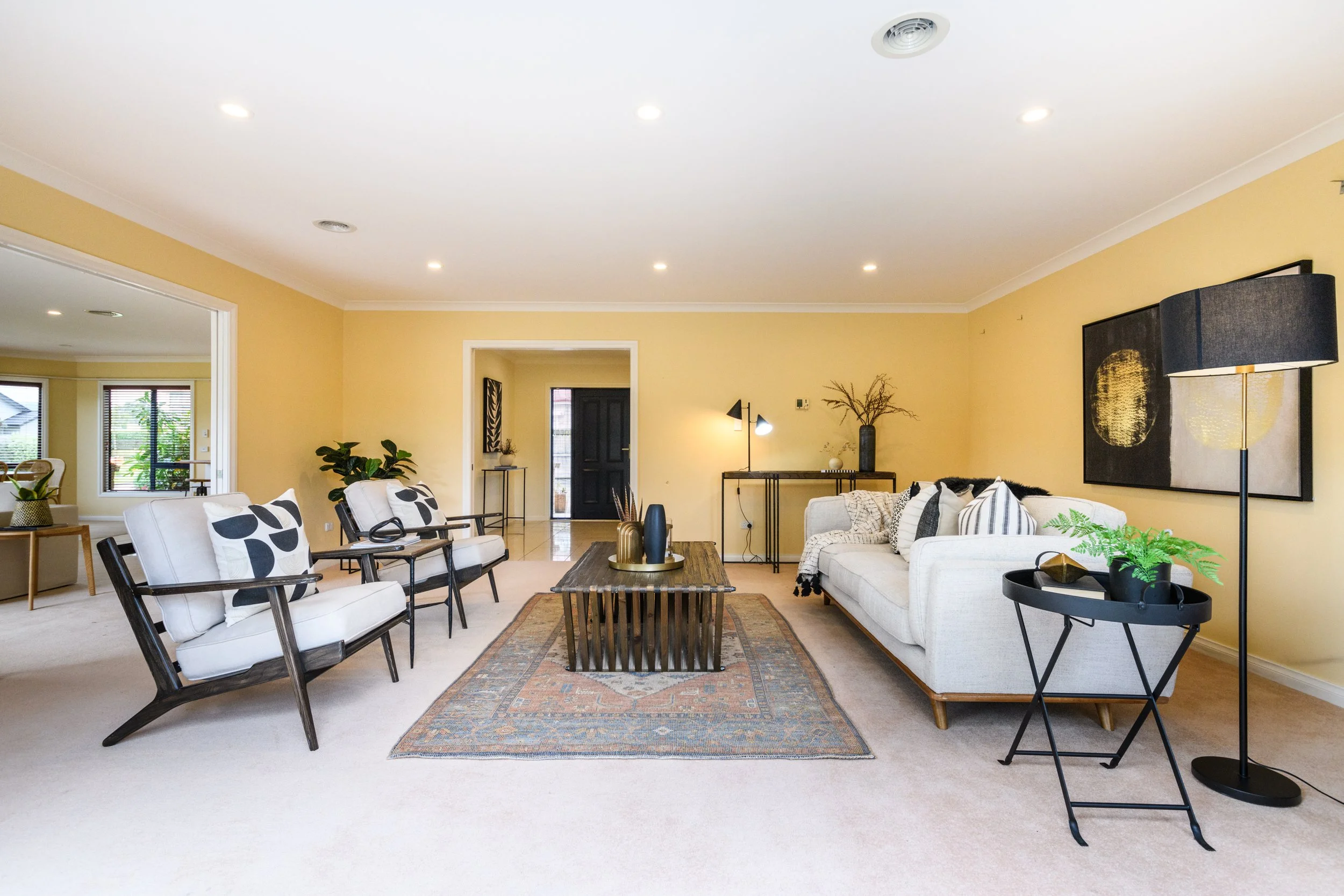 73 Cashmere Drive Interior-8.jpg