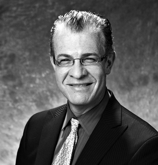  MEET ARI MEISEL