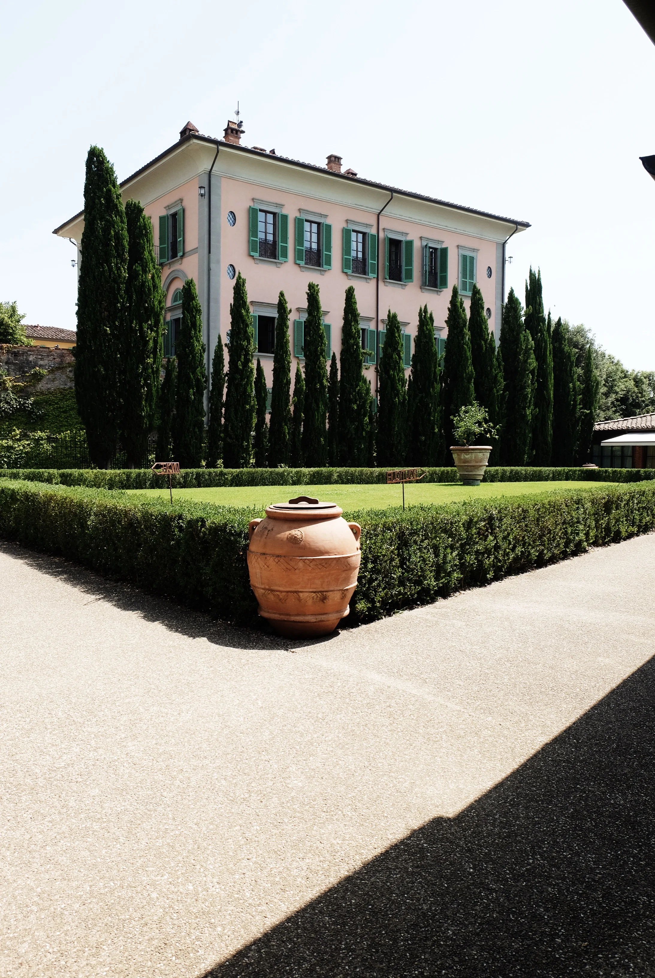 DulciEdge_TuscanyTravelGuide