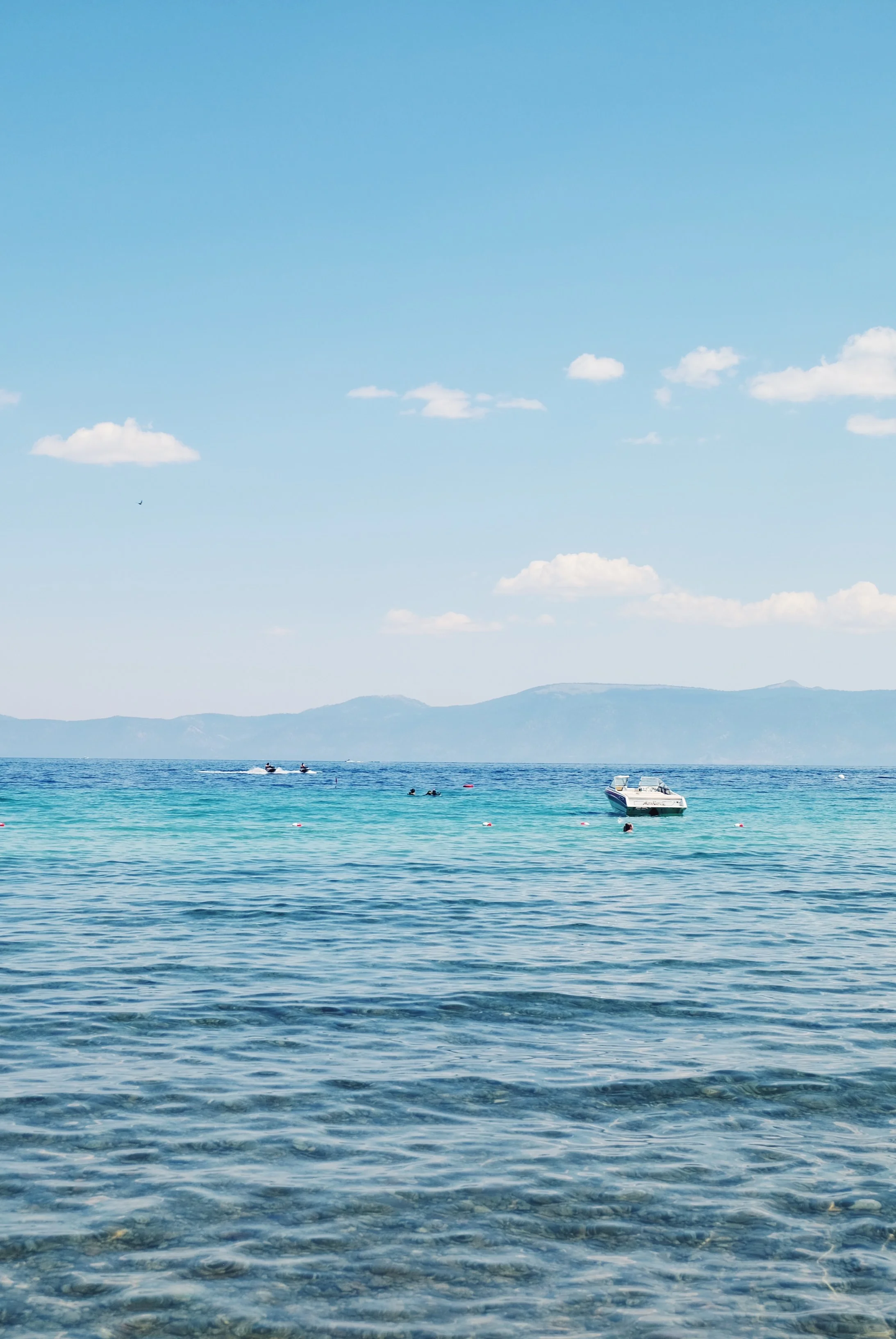 Travel Guide to Lake Tahoe, Dulci Edge, The Far & Near