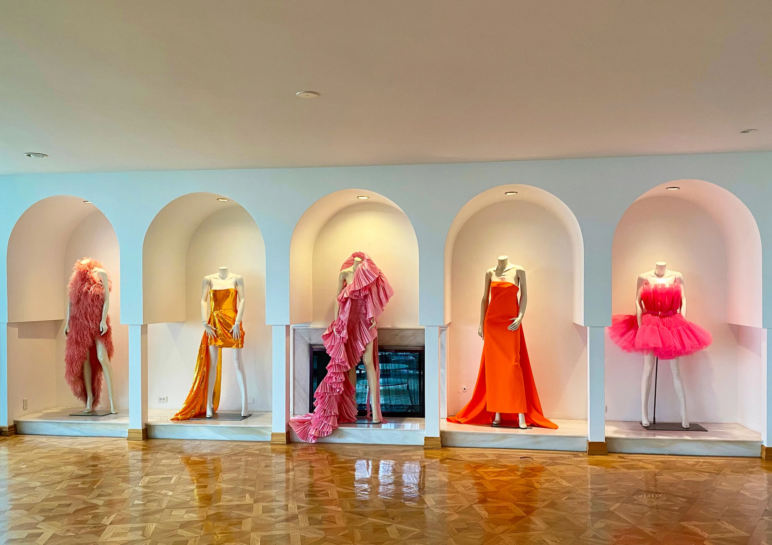 LOCATION — Albright Fashion Library LA