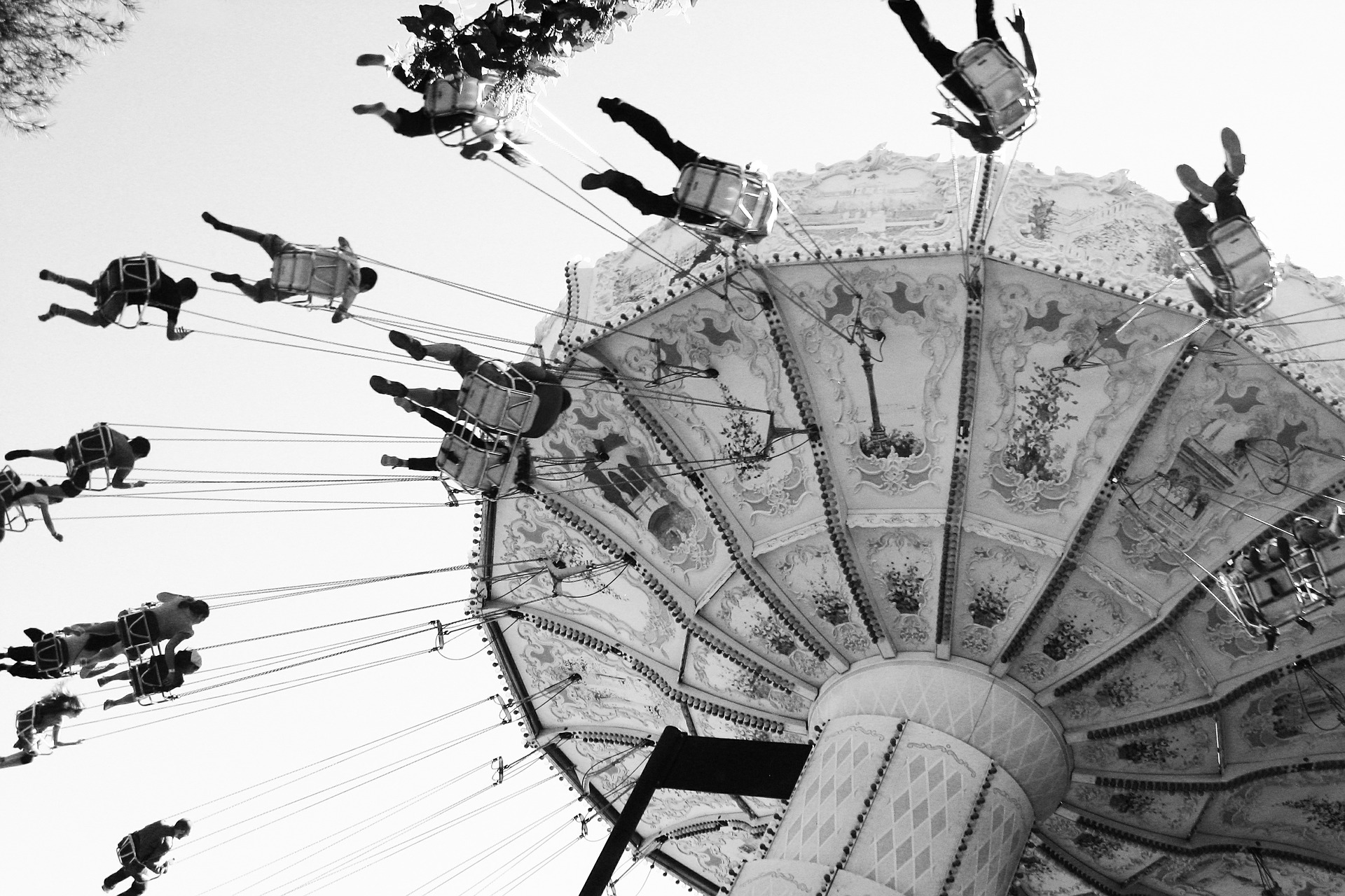 attractions-620349_1920.jpg