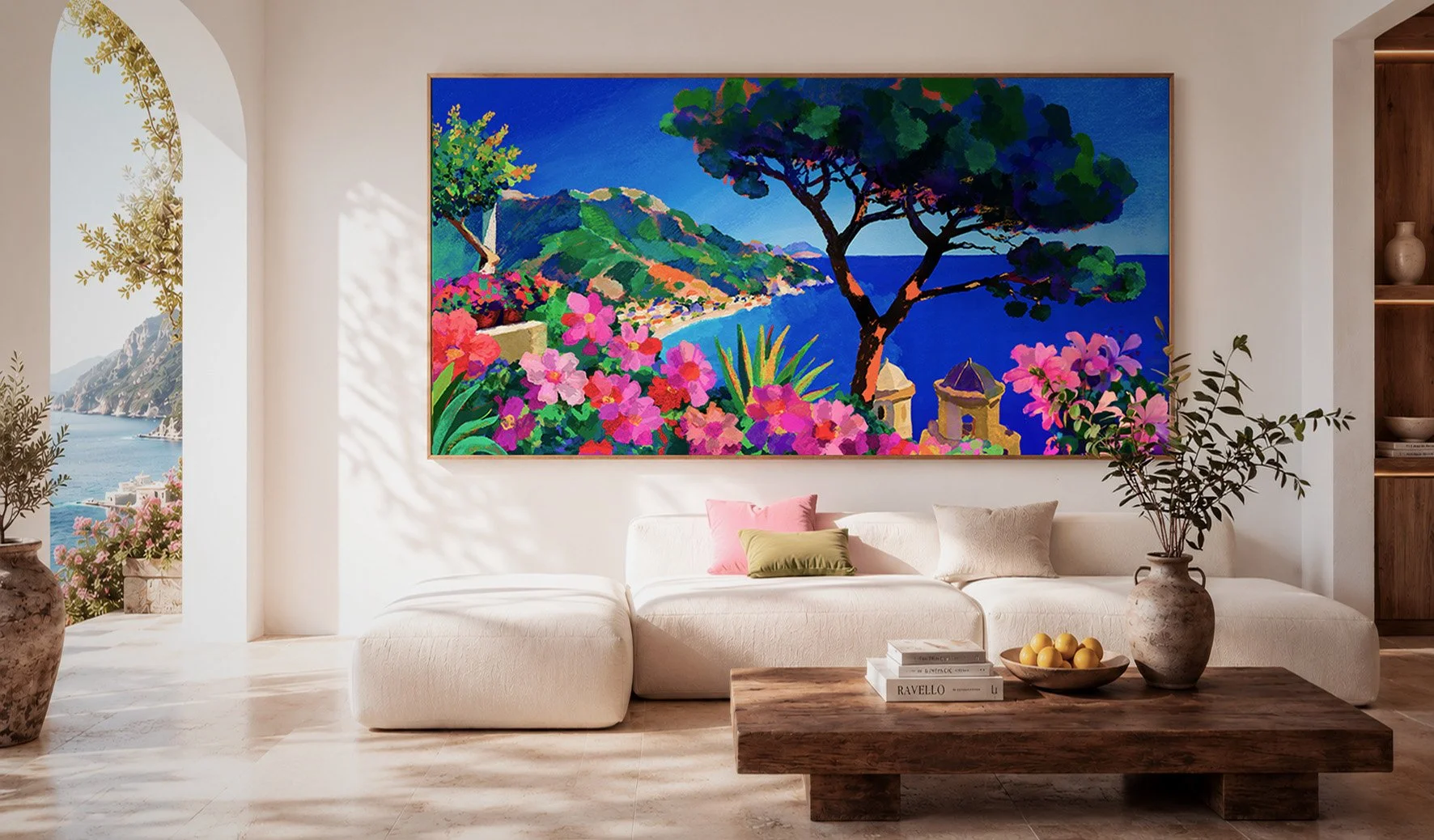 Tirage d'art Ciao Ravello au-dessus d'un canapé blanc, décoration murale côte amalfitaine, Claire Maoui