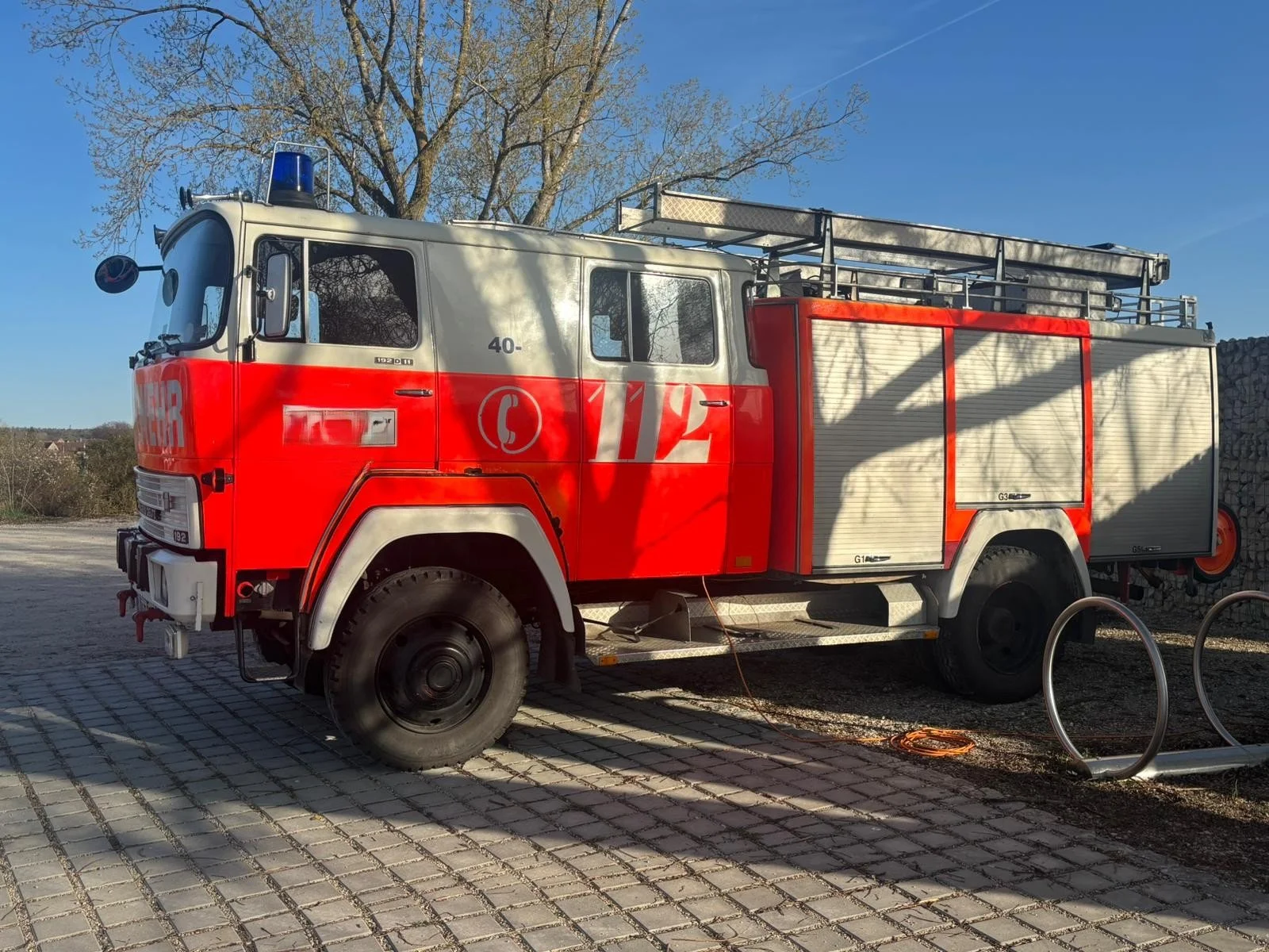 RJAR8726a.JPG