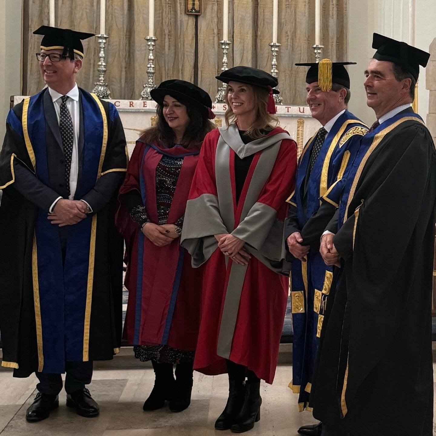 On Thursday I had the huge privilege of addressing @uniofsurrey graduates in the faculty of arts and social sciences on their tremendously exciting graduation day! Absolutely brilliant to see so many happy young people about to seize their futures! F