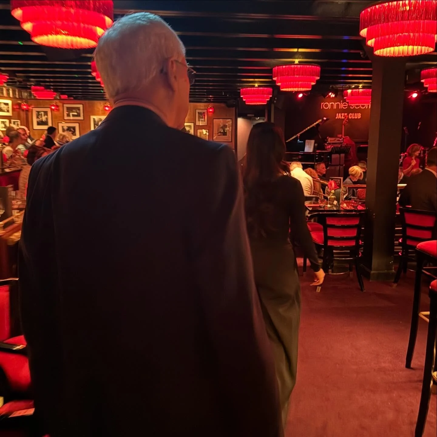 A break from the book talk to show you how I spent Sunday. We took my mum and dad to the world famous @officialronnies - my jazz-loving dad had long since wanted to visit. We had tickets to see the incredible @ellingtonlance who is one heck of an ent