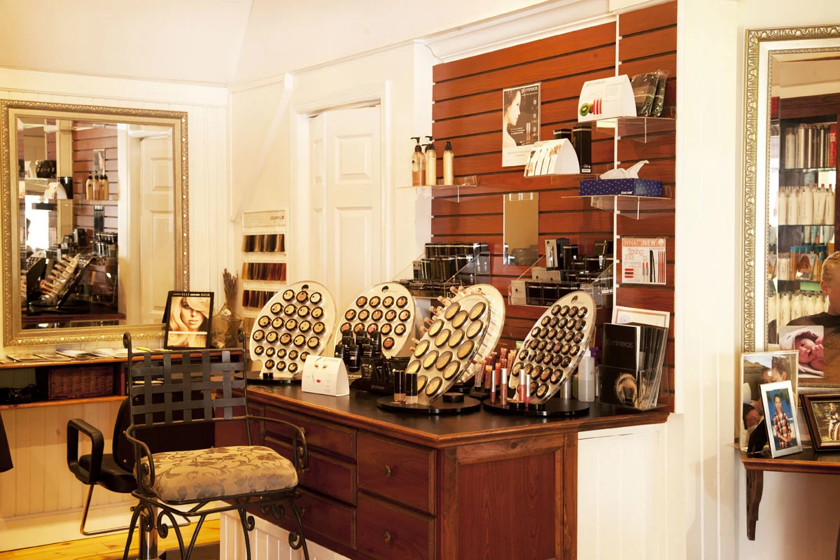 Hamptons_Amagansett_Square_The_Salon_Day_Spa_02.jpg
