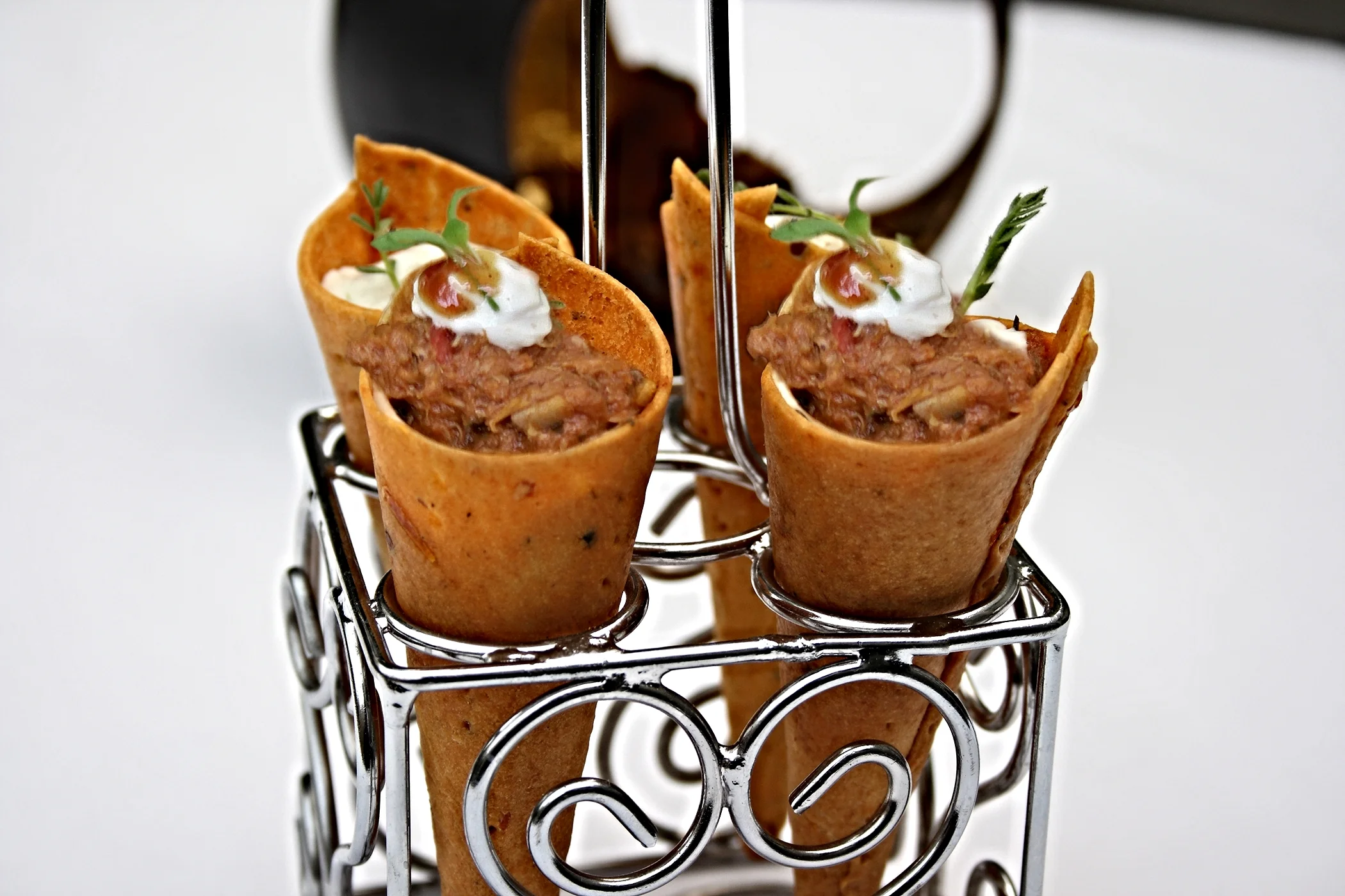 Duck Khurchan Cornetto, Herb Yogurt, Chilli Chutney