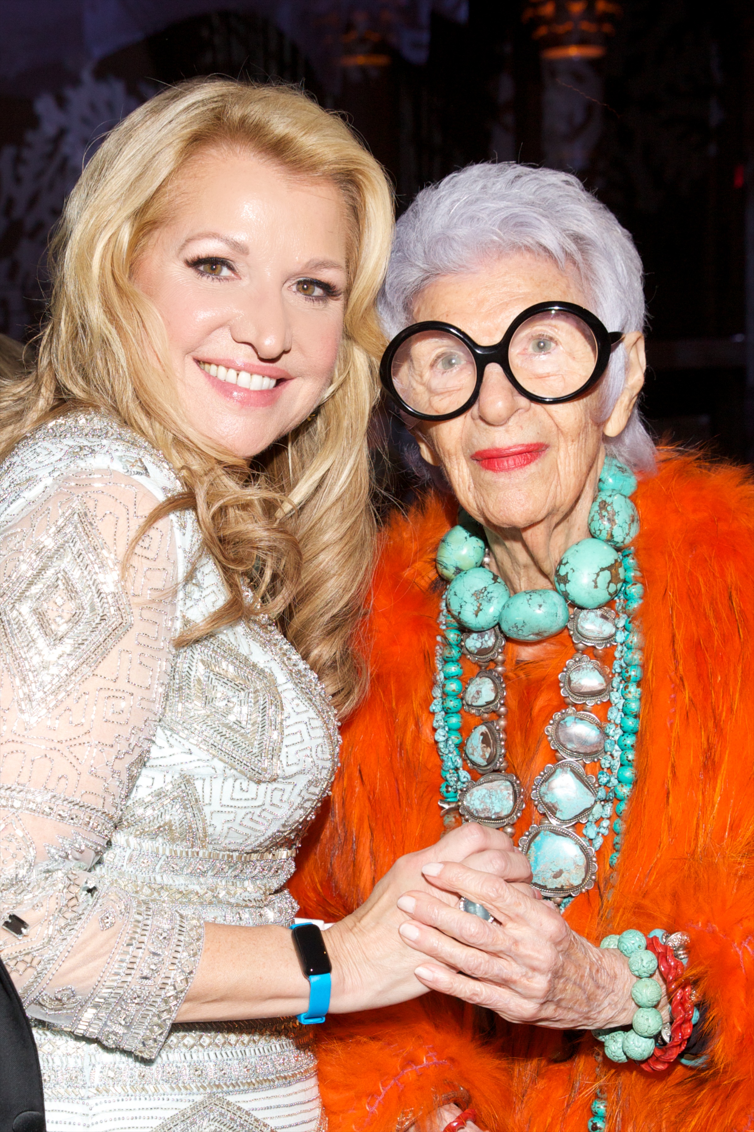 Mindy Grossman and Iris Apfel ©2015 Julie Skarratt Photography, Inc./U.S. Fund for UNICEF