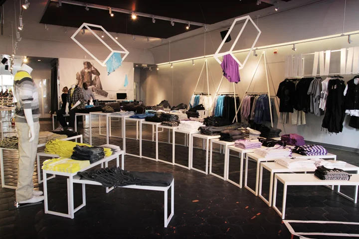 Sean-John-SHOP-FUTURE-Pop-up-shop-Miami-02.jpg