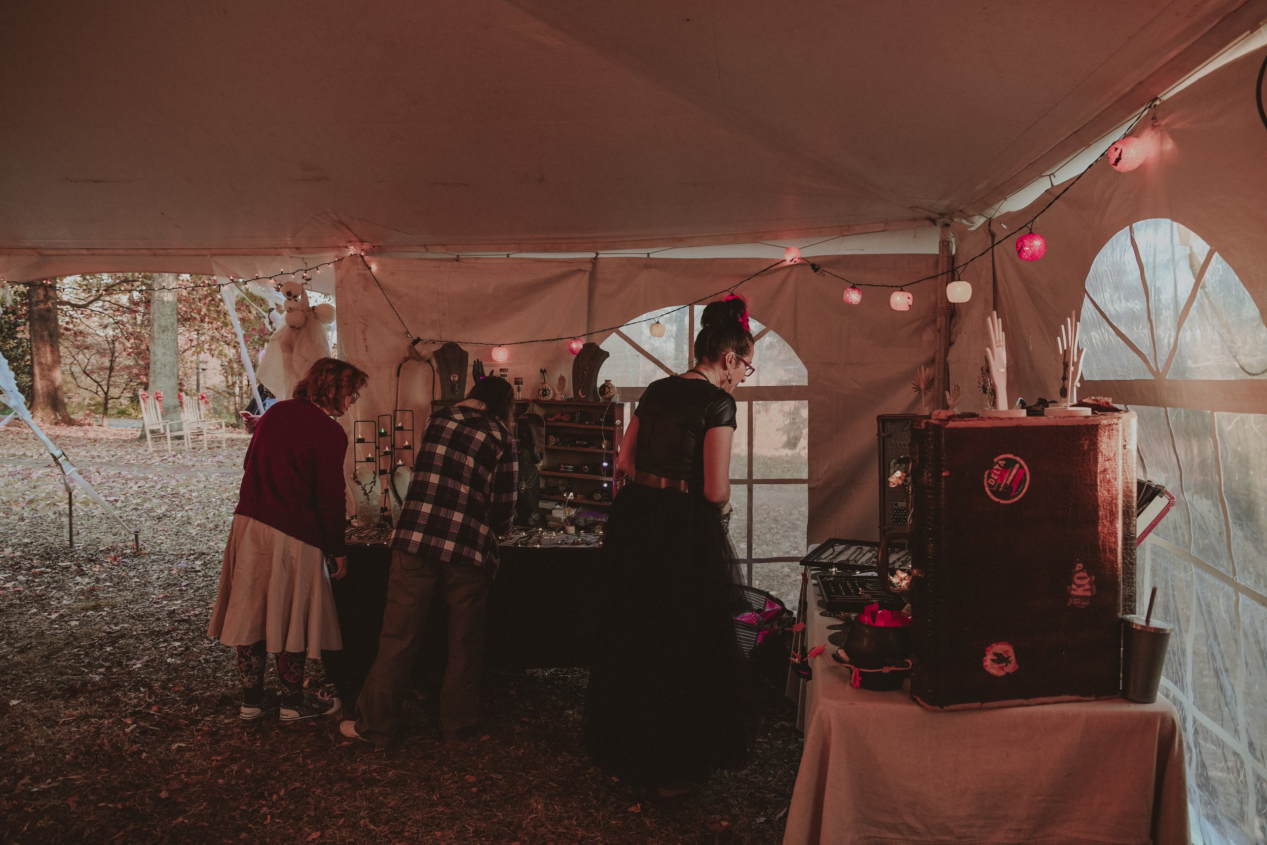  Susan of LuckyGirl Eleven gets set up for visitors. Photo  @awsnapshots  