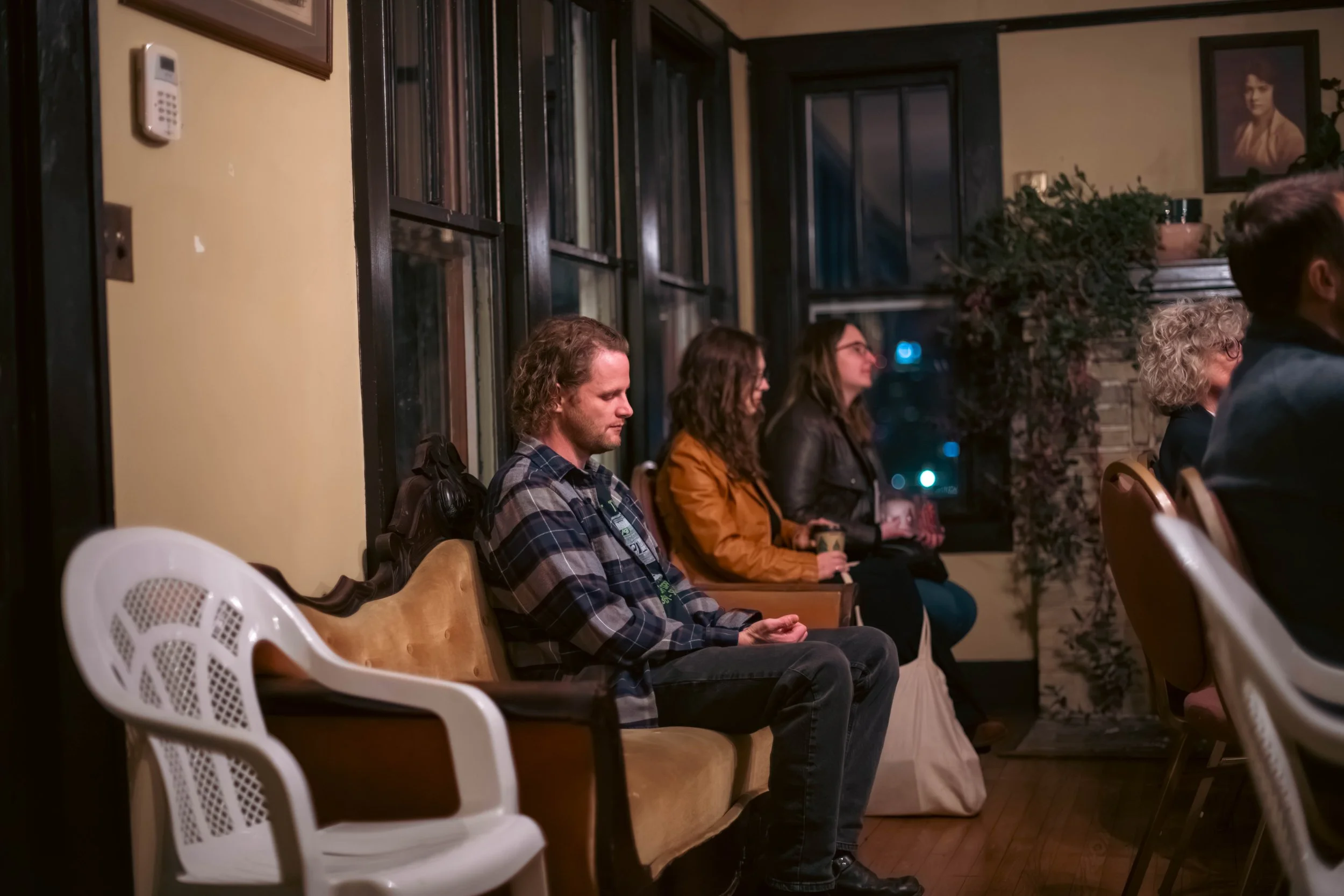 TarynFerro_MabryHazen_Seance_25-241.jpg