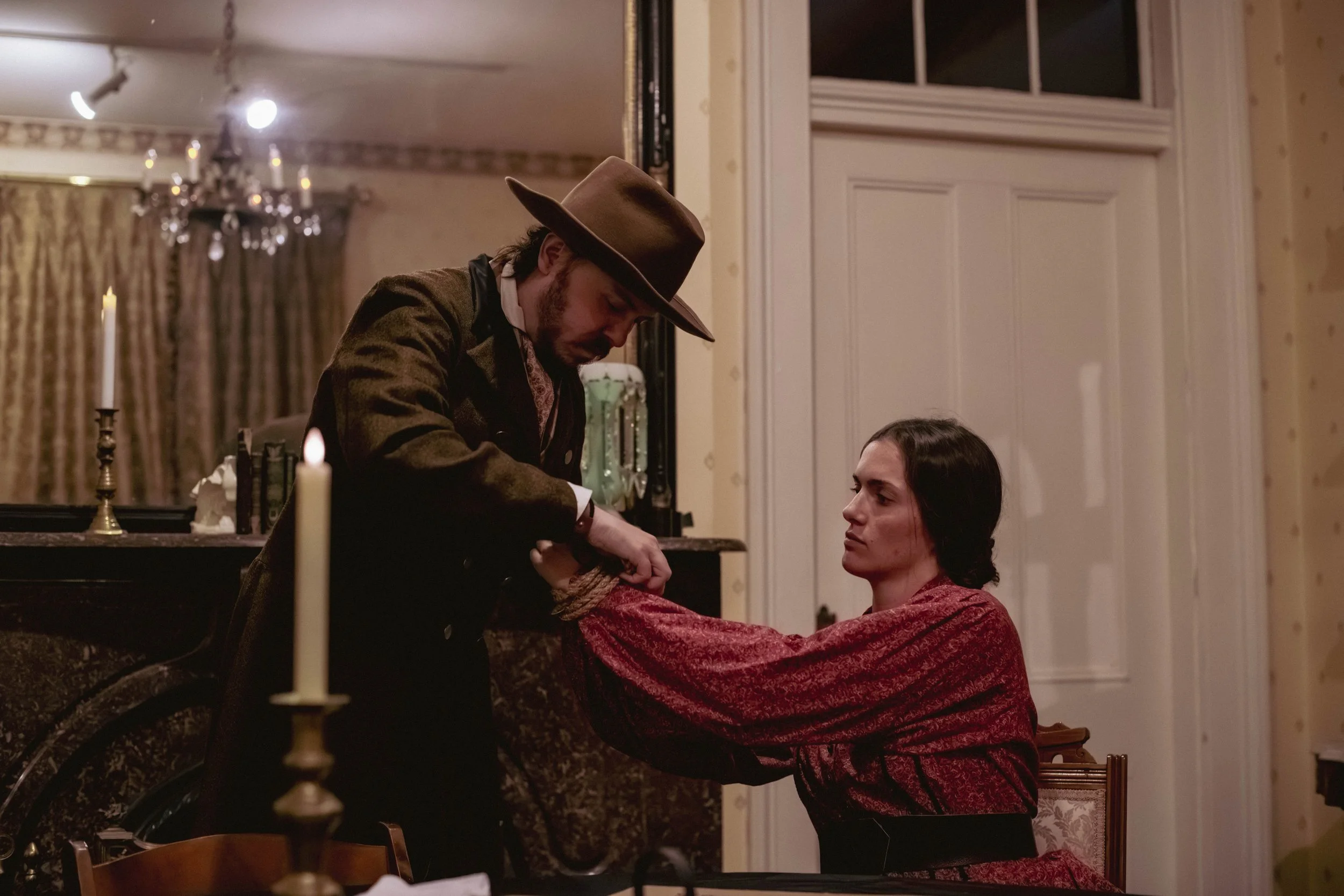 TarynFerro_MabryHazen_Seance_25-282.jpg