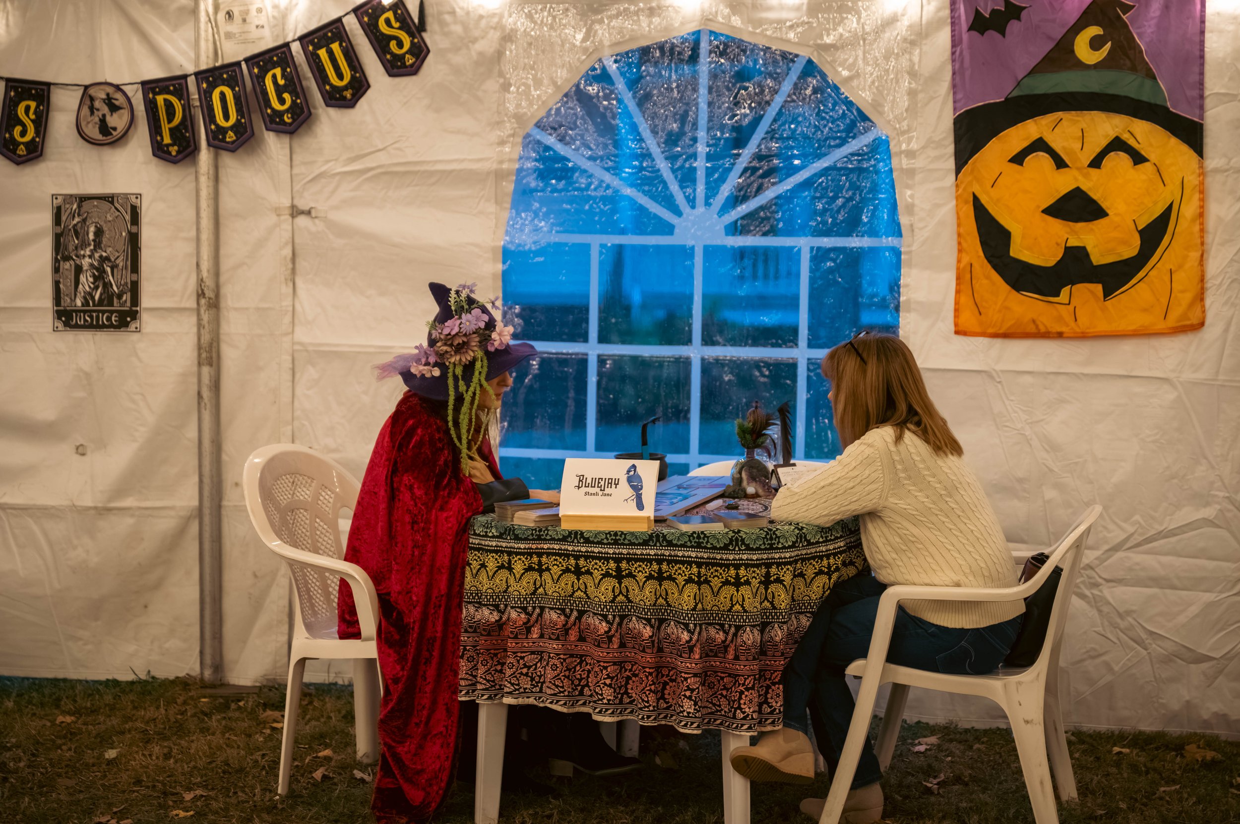 TarynFerro_MabryHazen_Seance_25-273.jpg