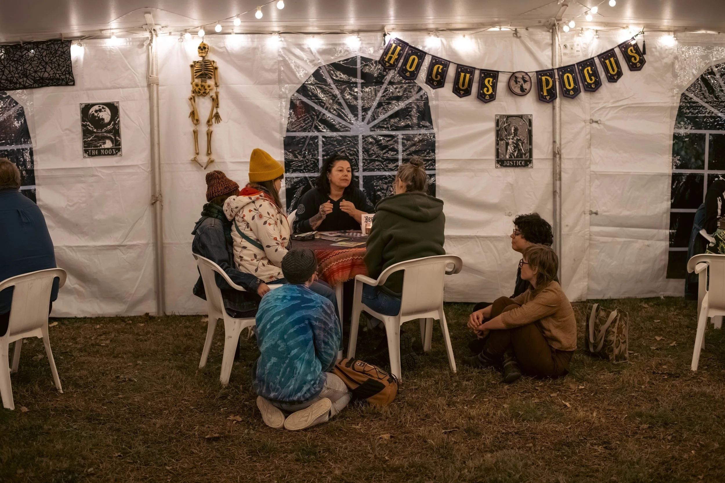 TarynFerro_MabryHazen_Seance_25-226.jpg