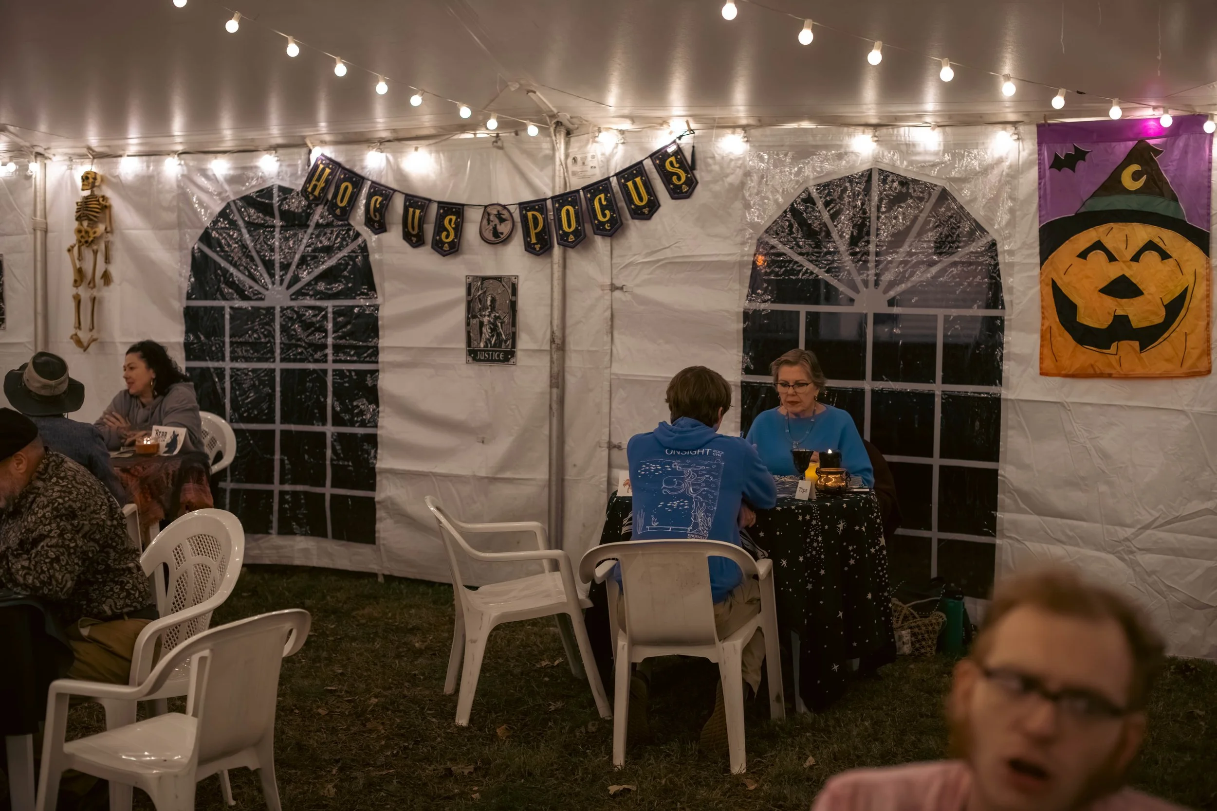 TarynFerro_MabryHazen_Seance_25-161.jpg