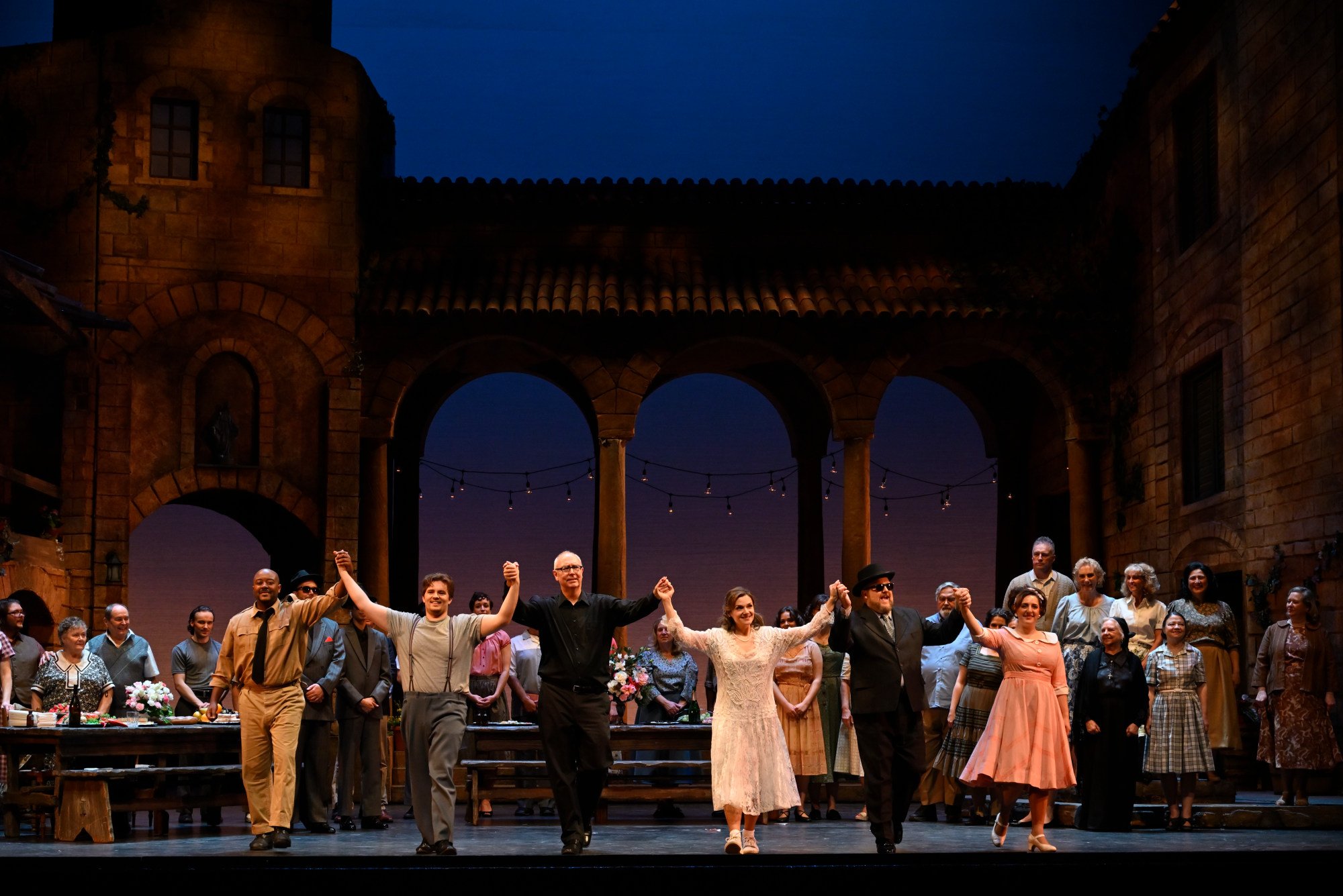 Giannetta, L’elisir d’amore, 2024. Manitoba Opera. Photo Cretid: Robert Tinker