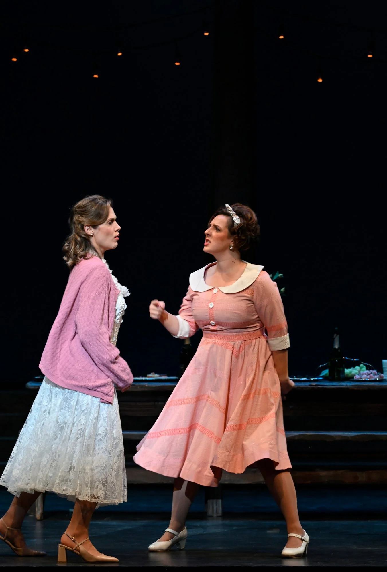 Giannetta, L’elisir d’amore, 2024. Manitoba Opera. Photo Cretid: Robert Tinker