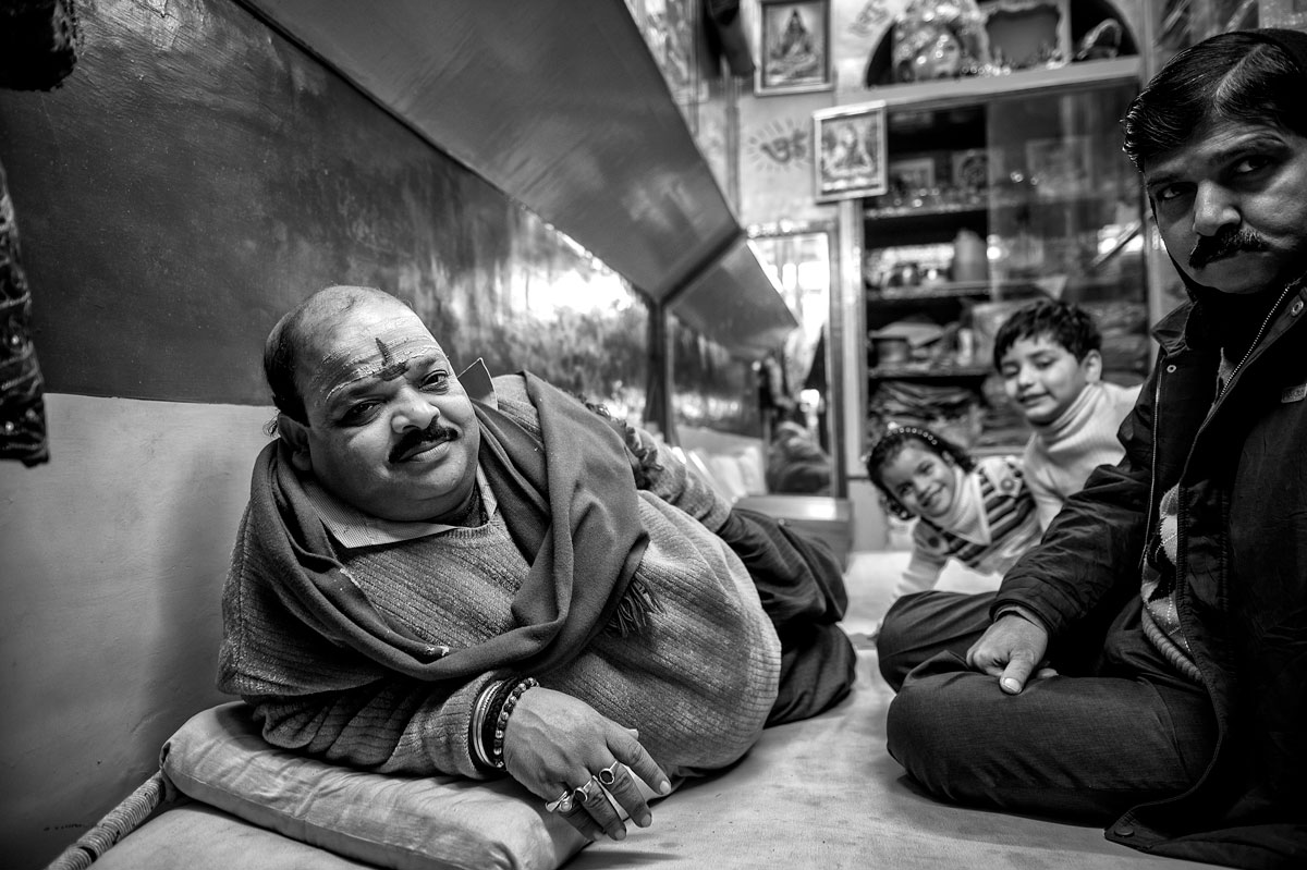 Browse my archive of January 2013 photos from Varanasi. In the thousands of small streets of the town there are hundreds of small shops, where there are all kinds of things to buy from toys to diamonds. Here you can always engage in exciting and enjoyable talks.