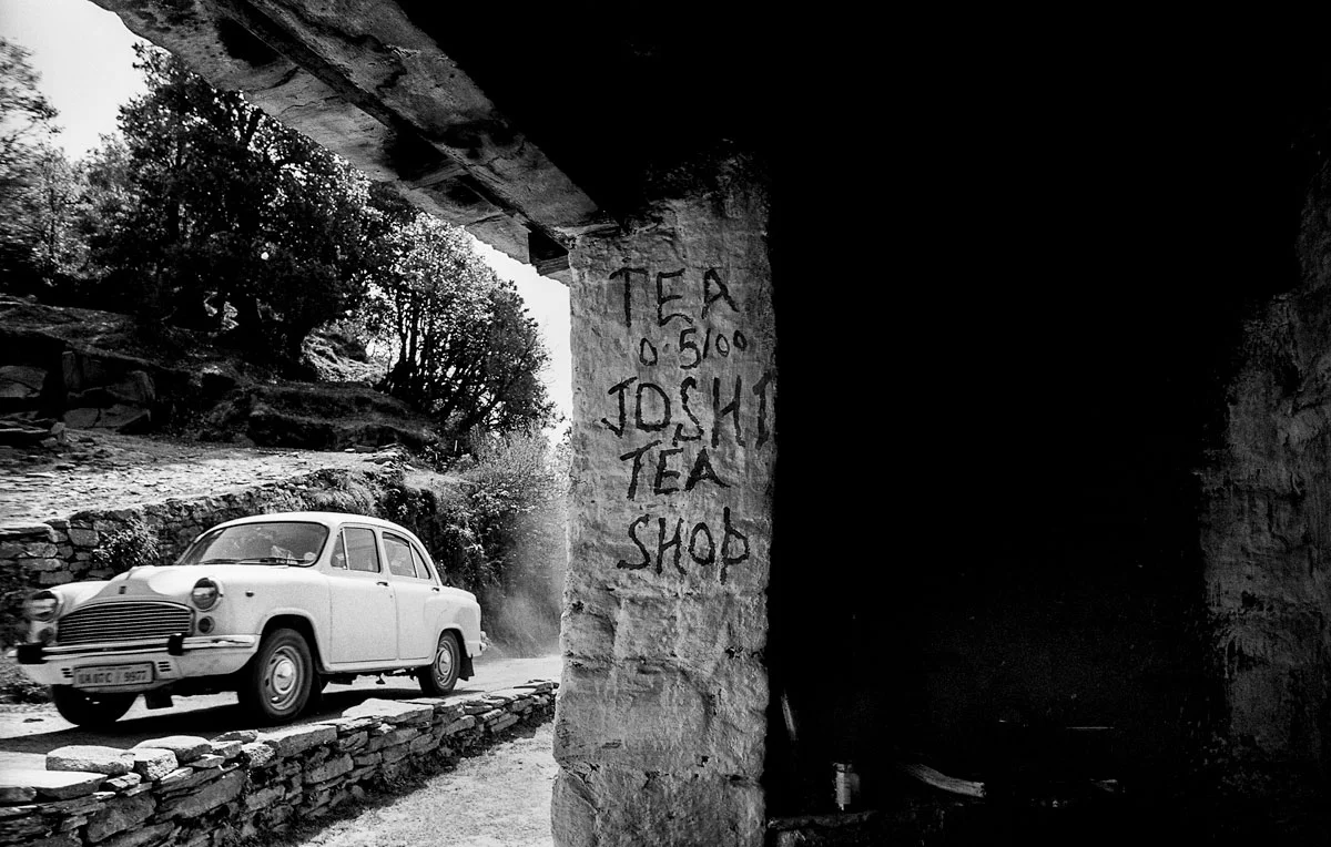 Browse through my archive from 2004 photos from India on a tour. On a tour in the State of Uttarakhand, north of India where the Himalayan begins