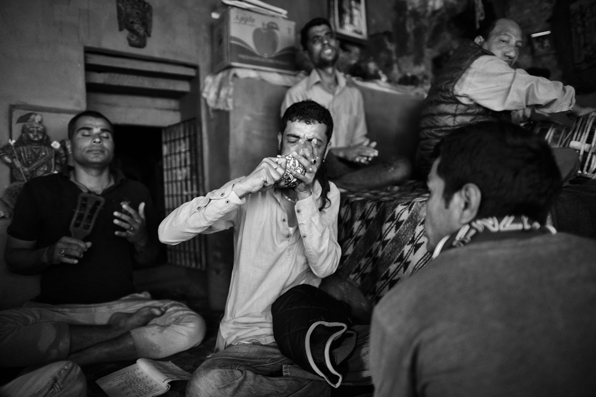 Sunday puja at Naropa and Tilopa cave beside Pashupatinath Puja is a prayer ritual performed by Hindus. 