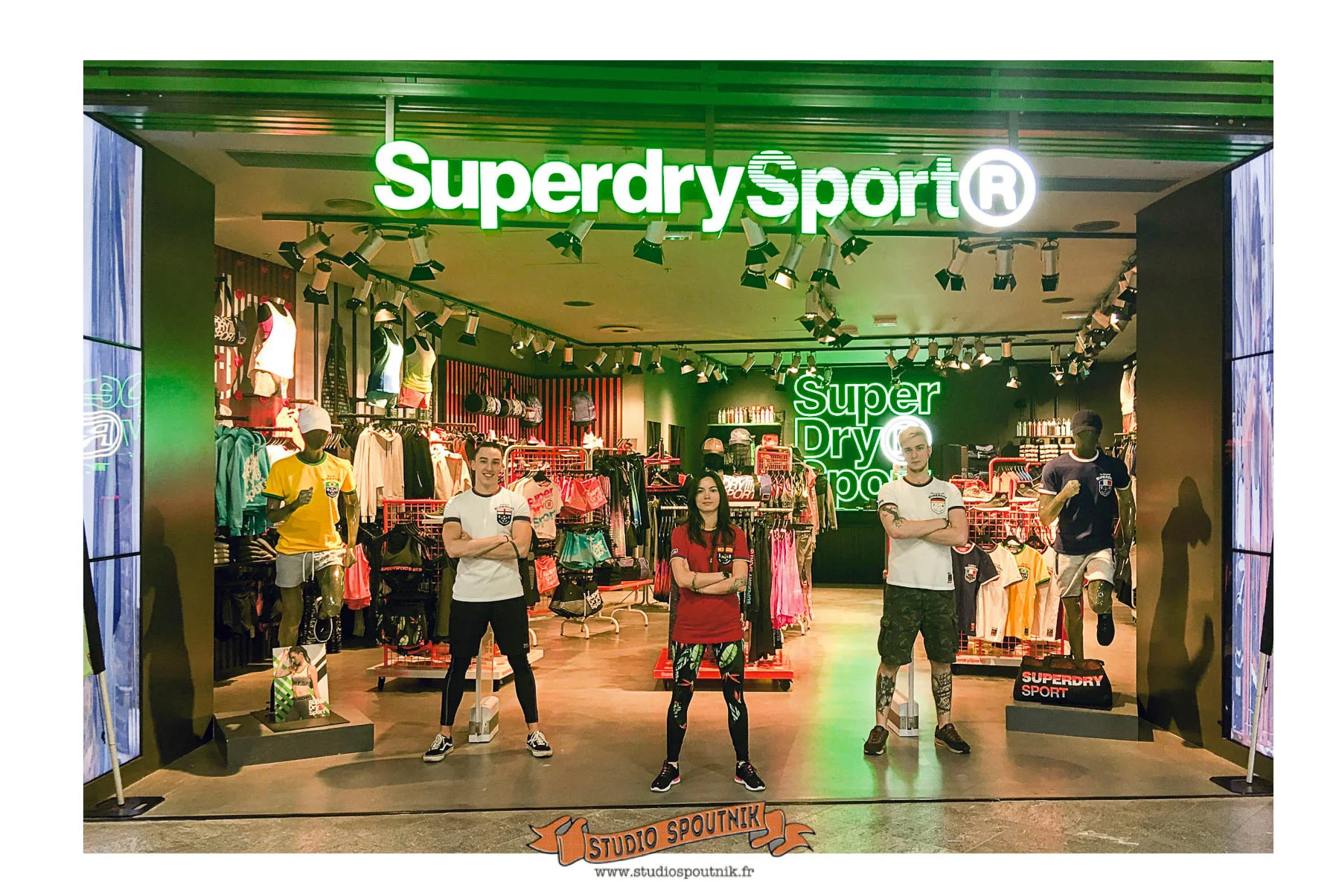 superdry-caserne de bonne.jpg