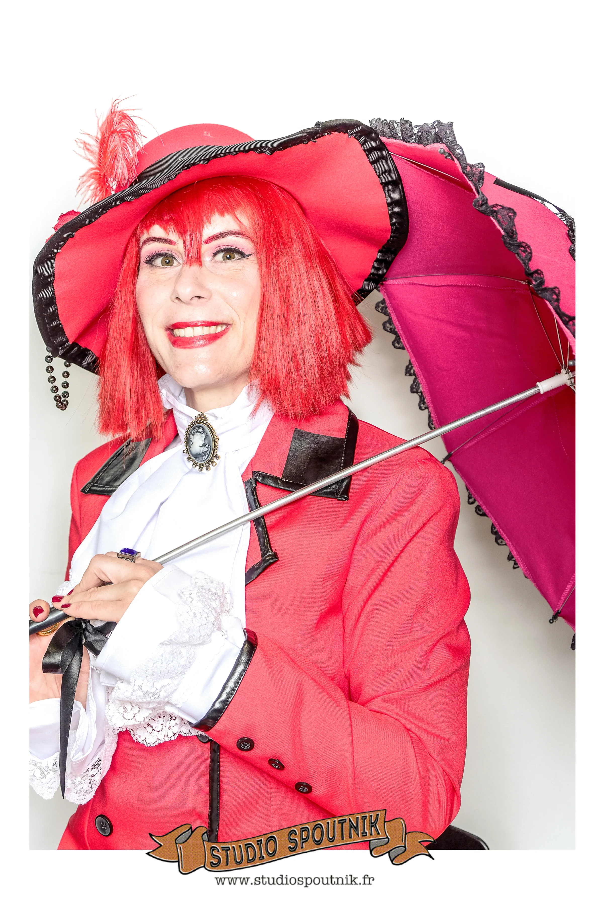 madame-red-costplay.jpg
