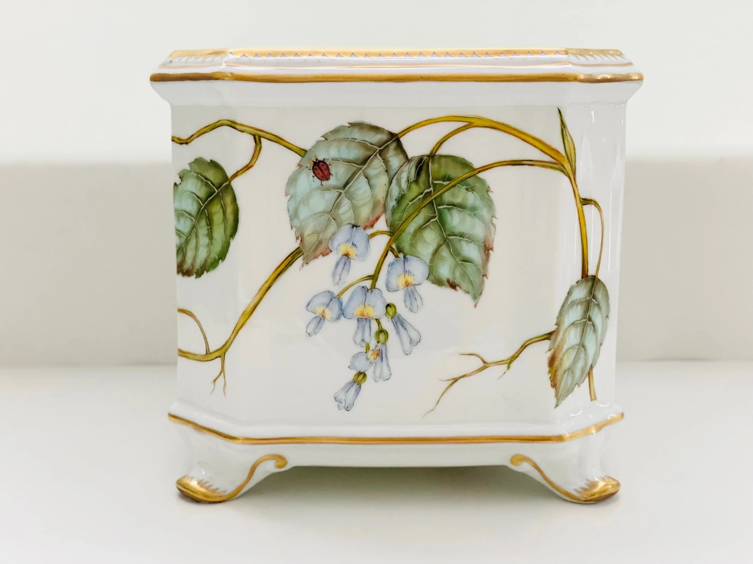 4C815C2C-6819-4FB2-B2A0-DC2DCEC4A276