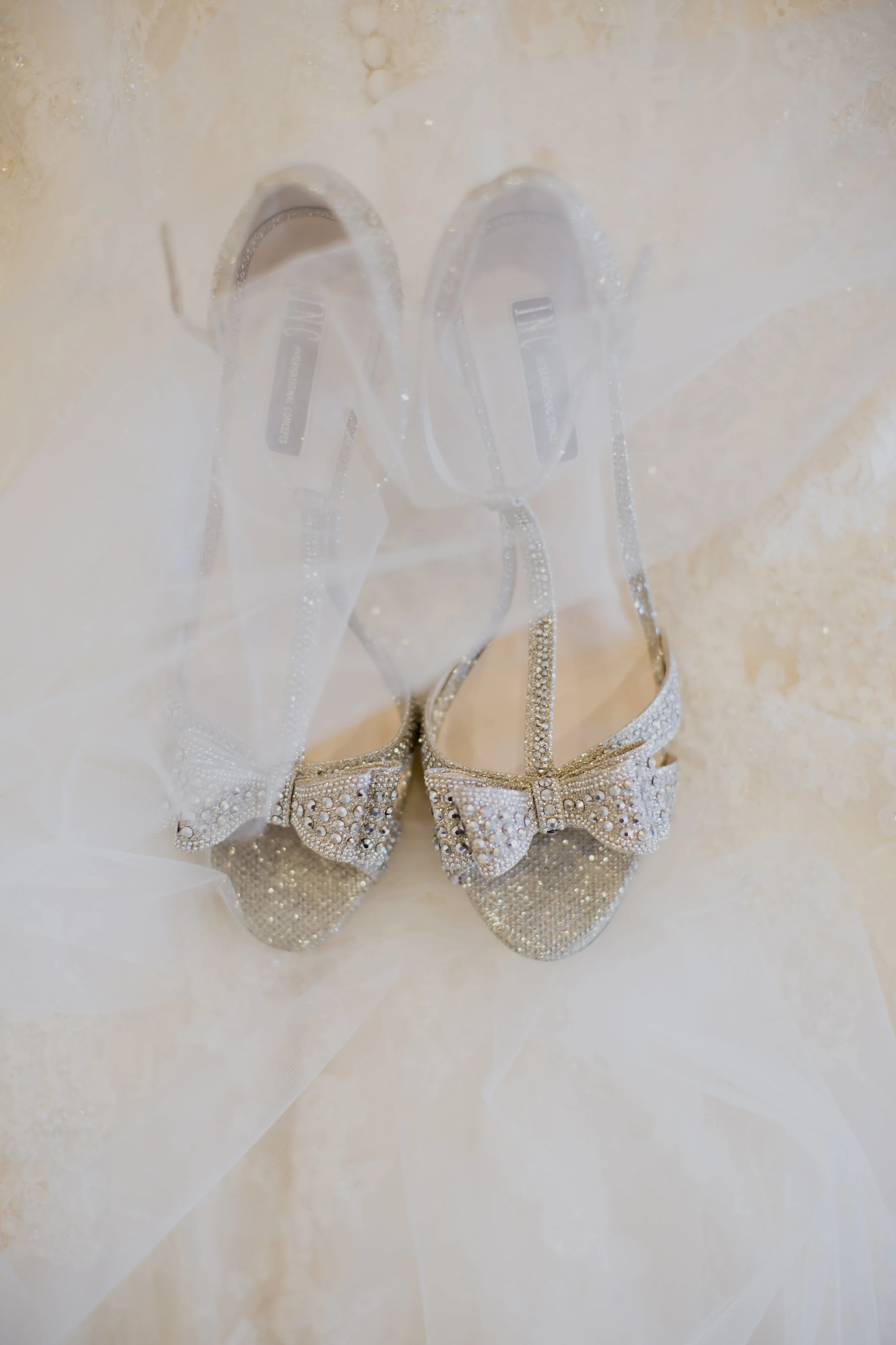 Silver Sparkle Bridal Shoes | Temecula Private Estate Wedding | Michelle Garibay Events