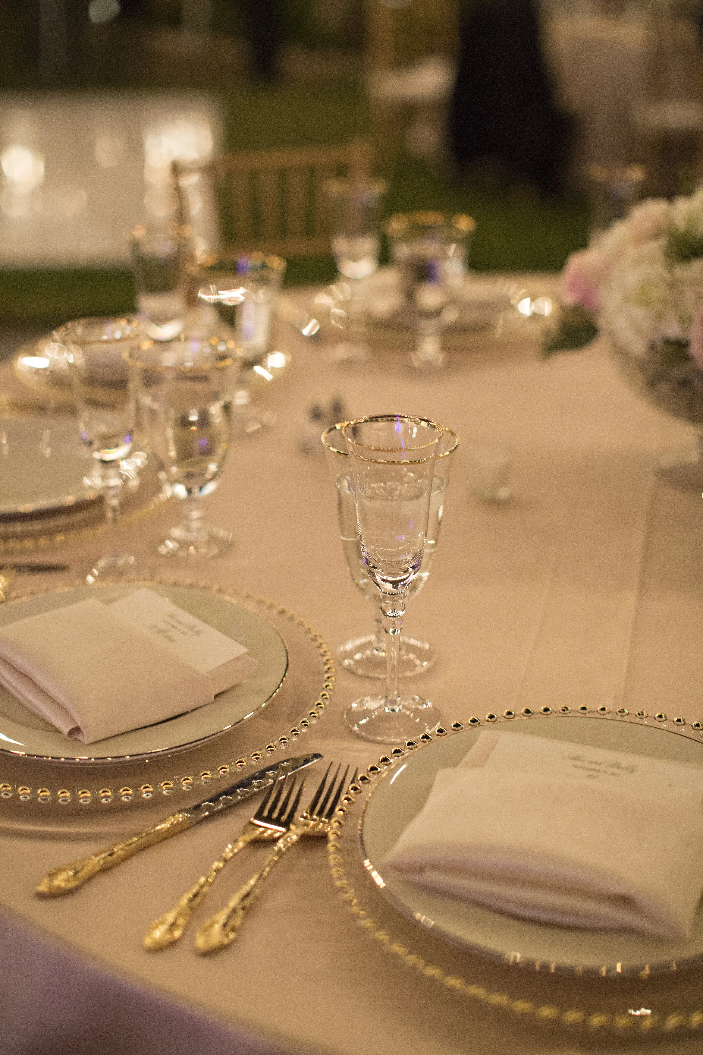 Gold and White Tablescape | Temecula Private Estate Wedding | Michelle Garibay Events