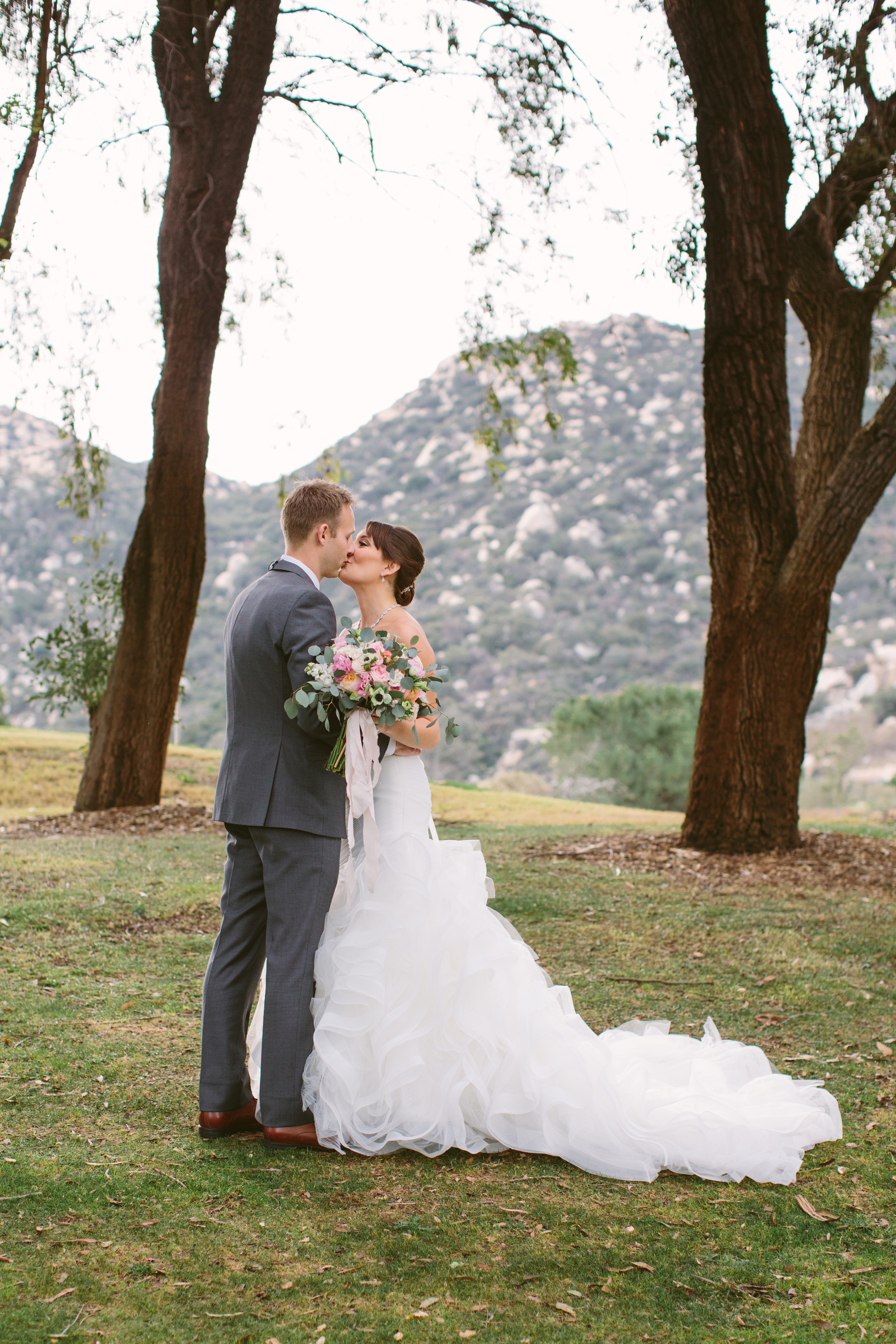 Refined Rustic Wedding in Blush and Navy | Lovers of Love Photography | Michelle Garibay Events
