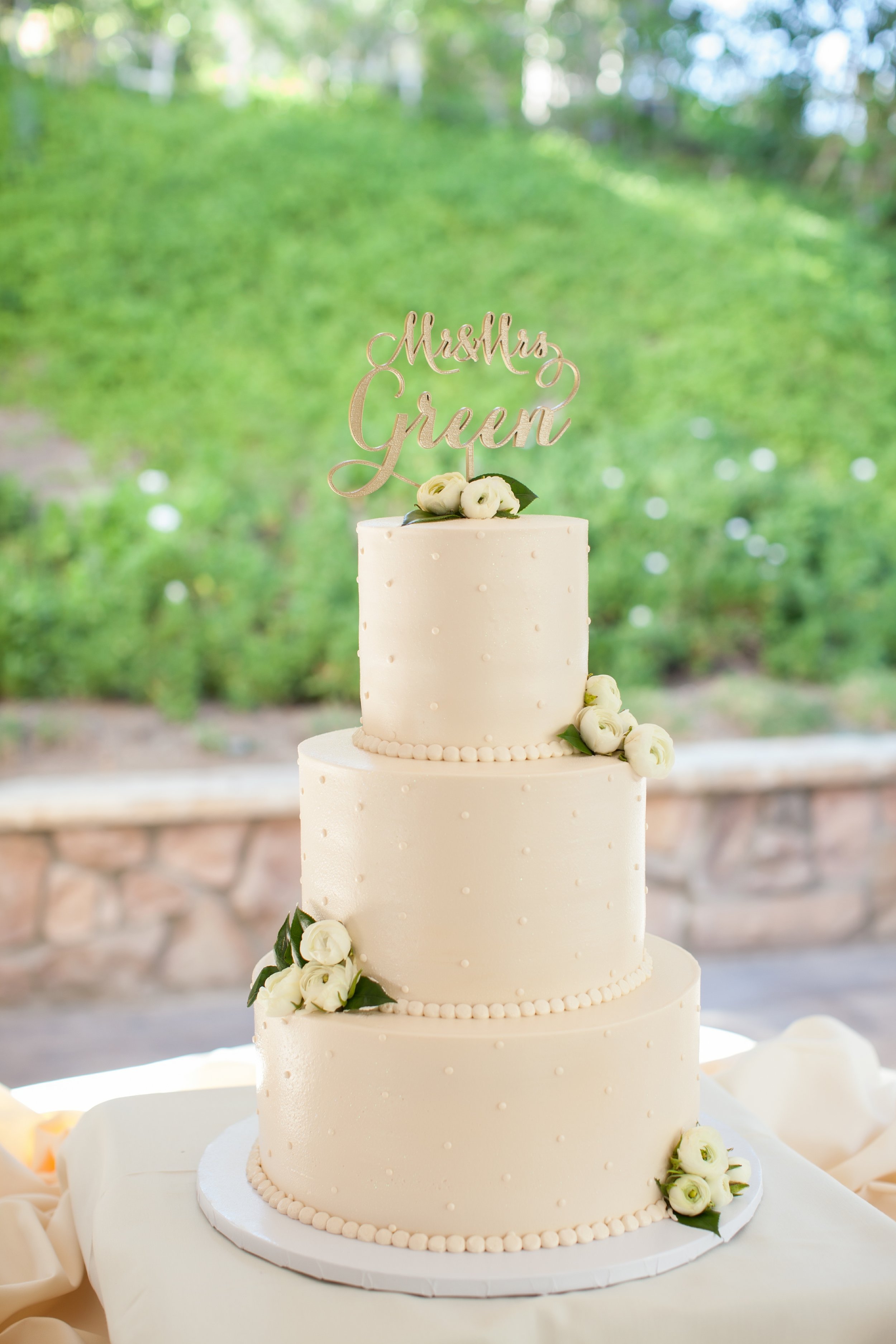 Navy and Gold Pala Mesa Wedding | Focused in Photography | Michelle Garibay Events