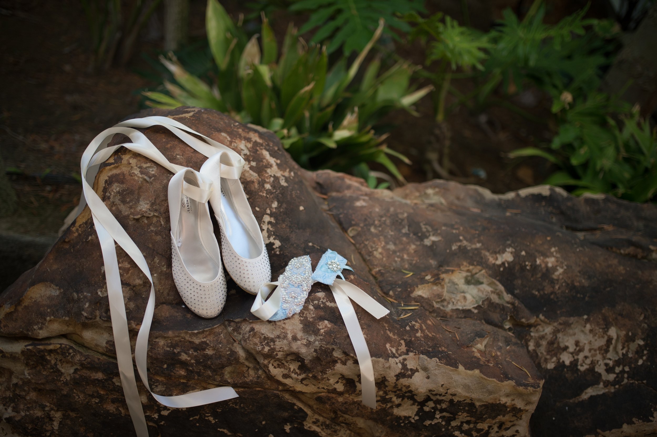 Navy and Gold Pala Mesa Wedding | Focused in Photography | Michelle Garibay Events