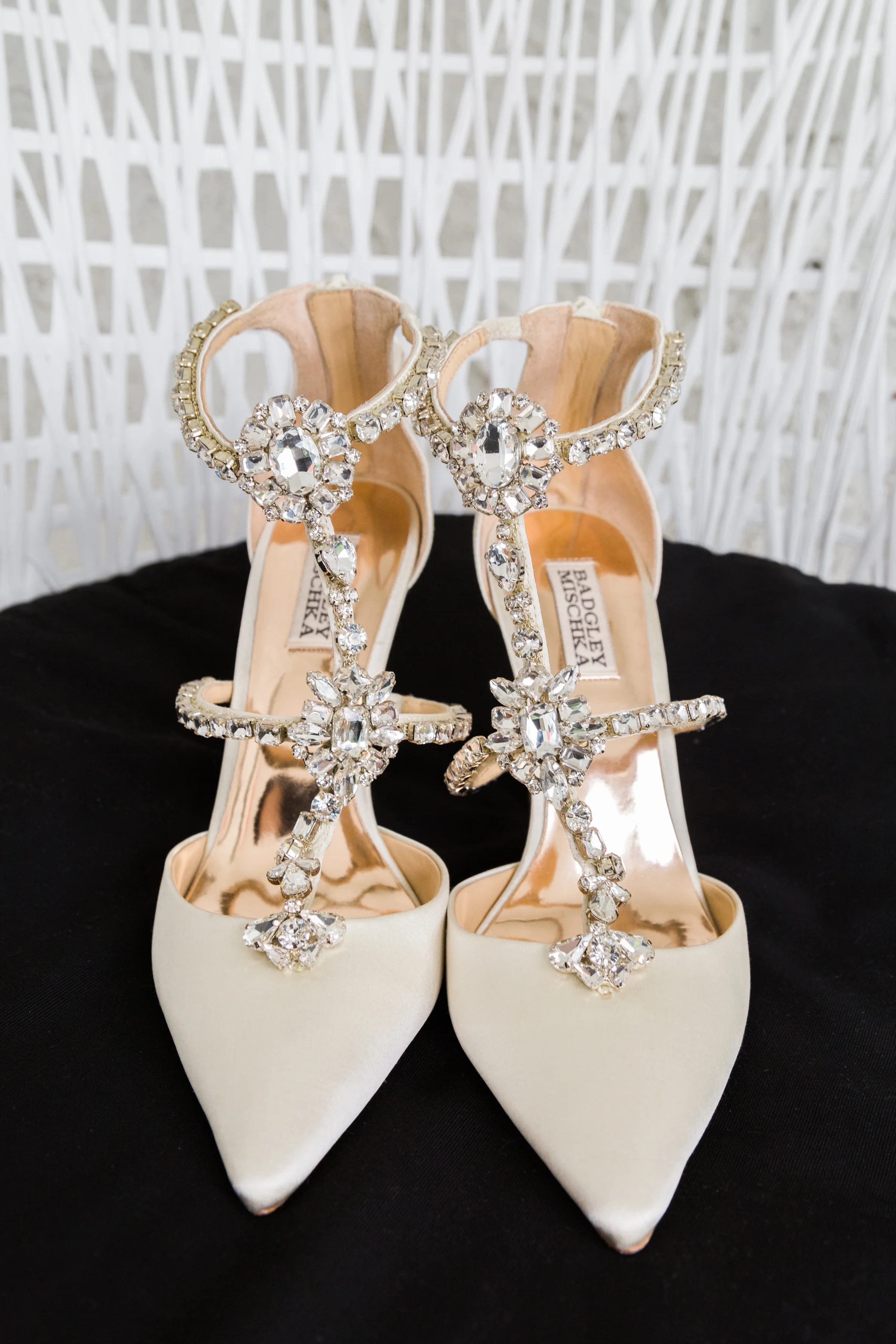 Modern Black and White Wedding in Palm Springs | Ashley La Prade Photography | Michelle Garibay Events