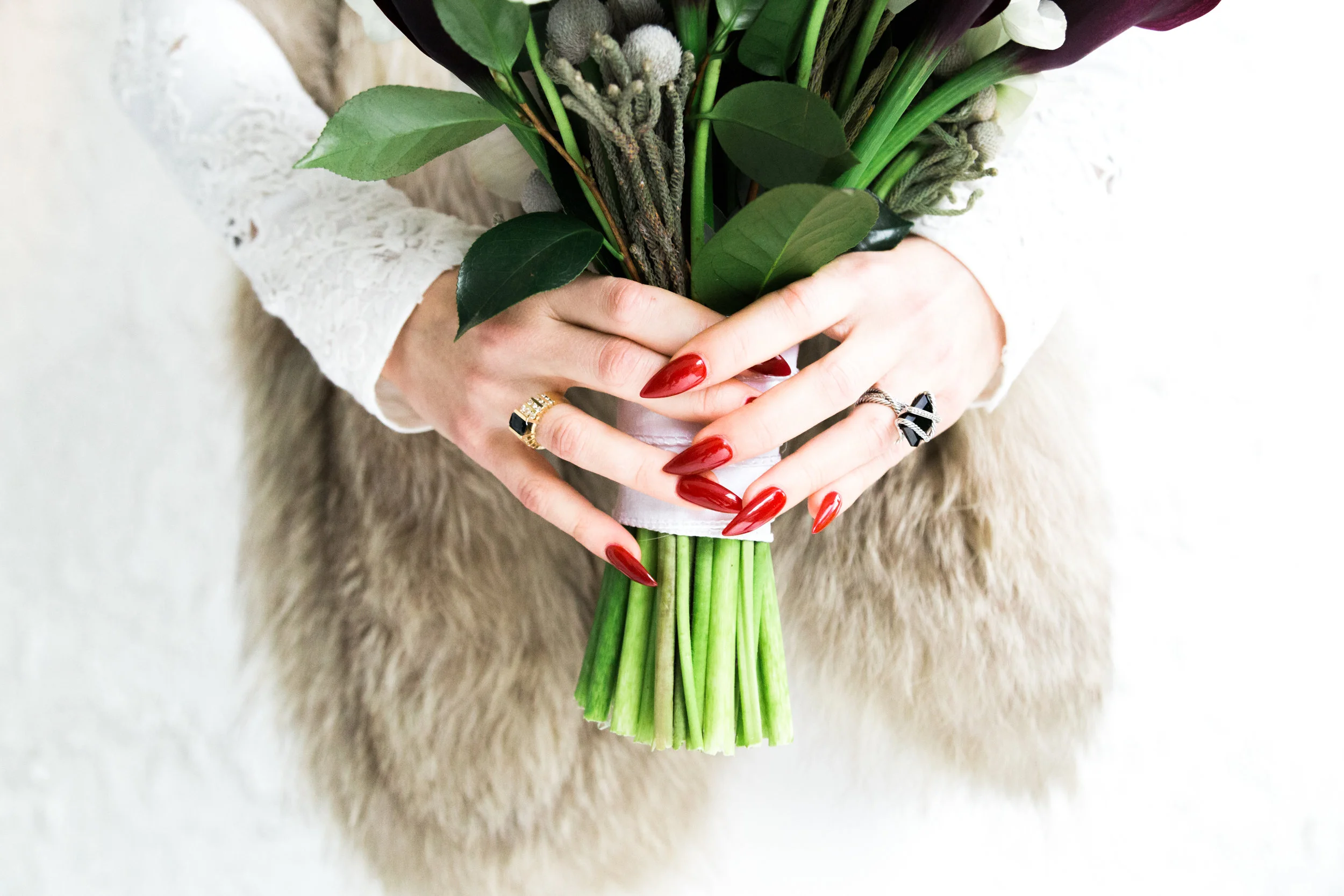 Modern Black and White Wedding in Palm Springs | Ashley La Prade Photography | Michelle Garibay Events