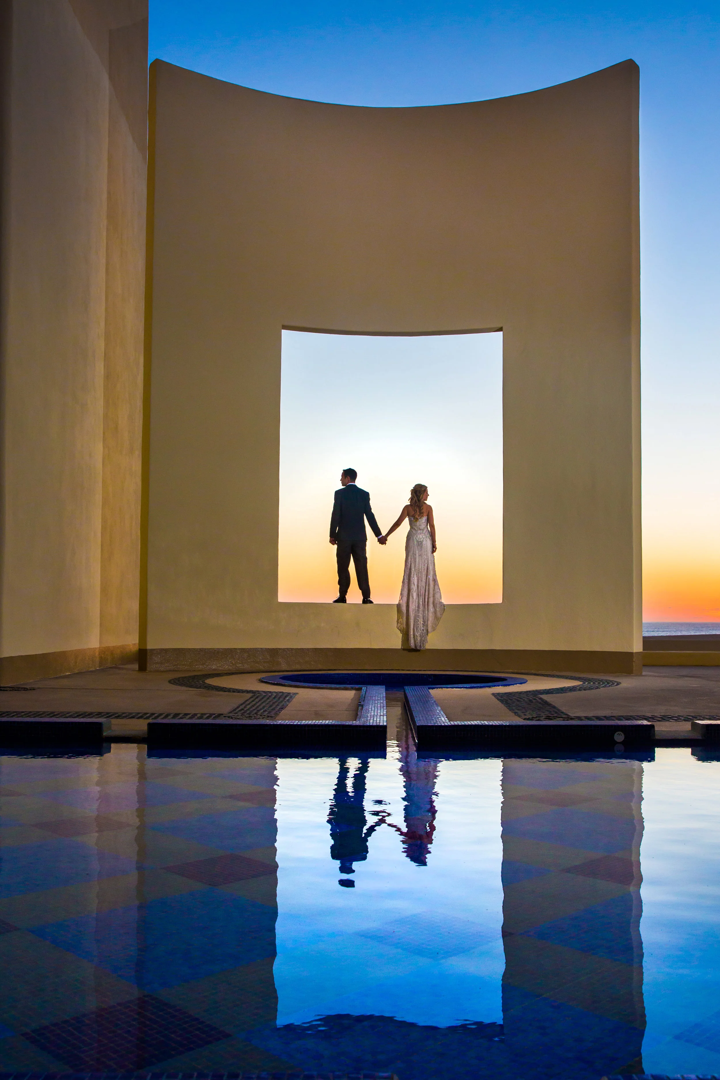 Beach Wedding Elopement in Cabo San Lucas | True Photography | Michelle Garibay Events