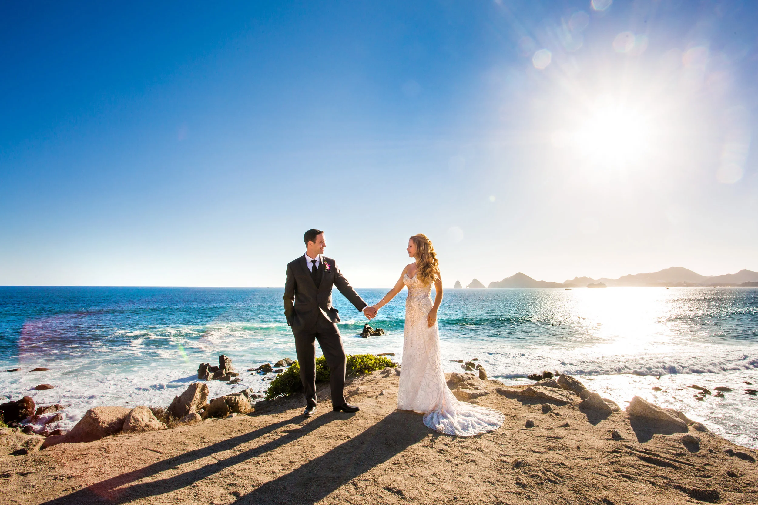 Beach Wedding Elopement in Cabo San Lucas | True Photography | Michelle Garibay Events